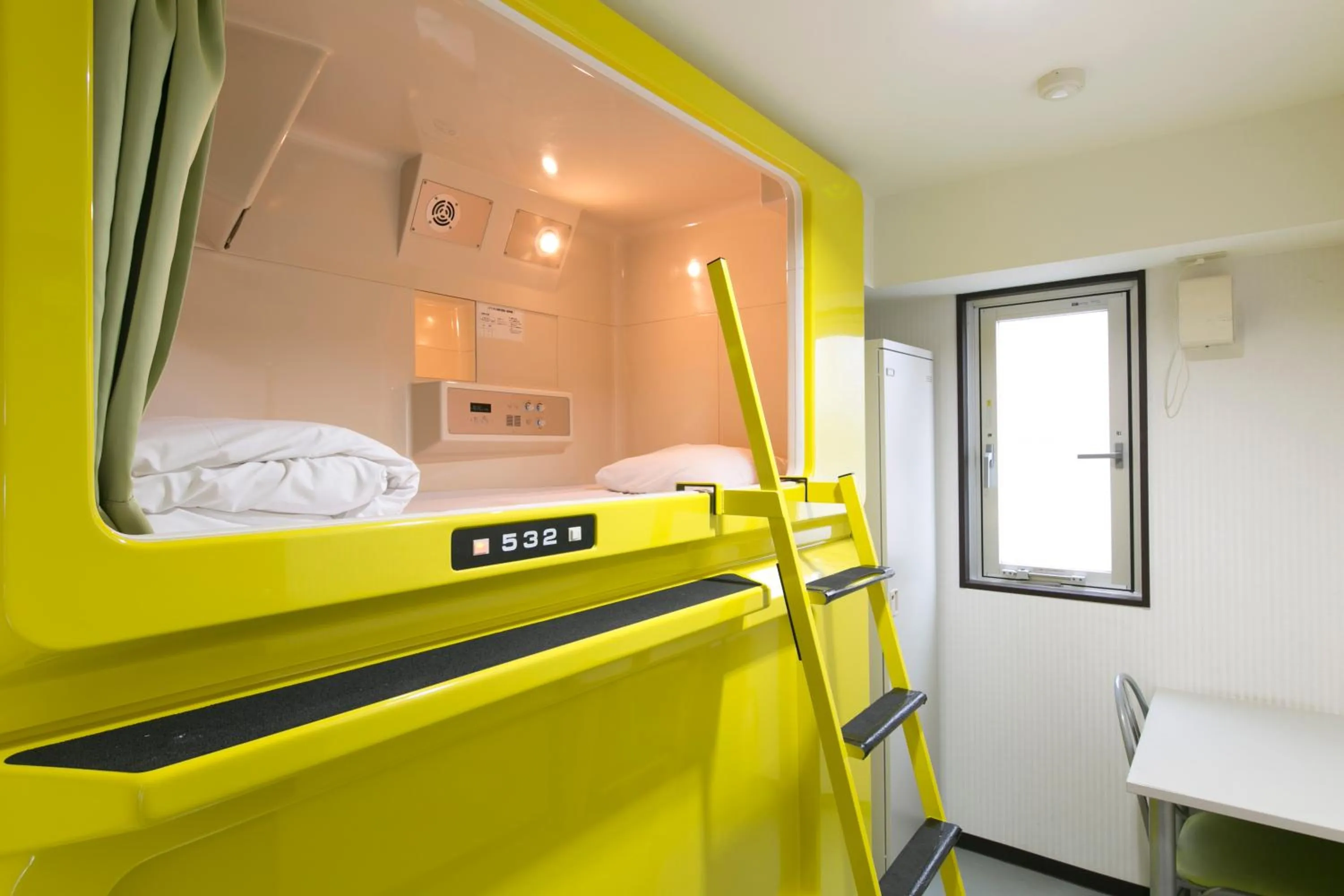 bunk bed, Bed in Hotel Shin-Imamiya