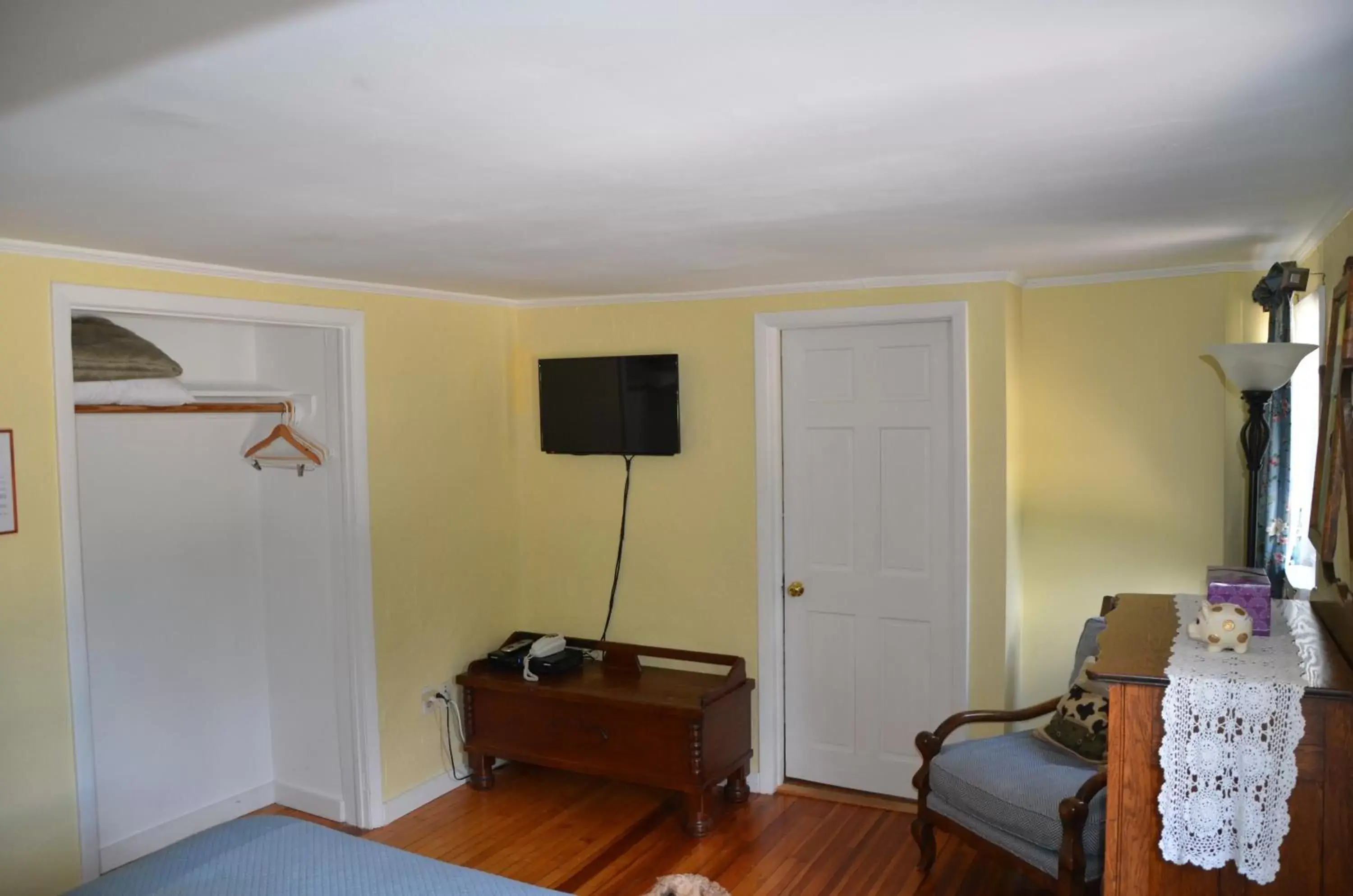 Decorative detail, TV/Entertainment Center in Cornwall Inn