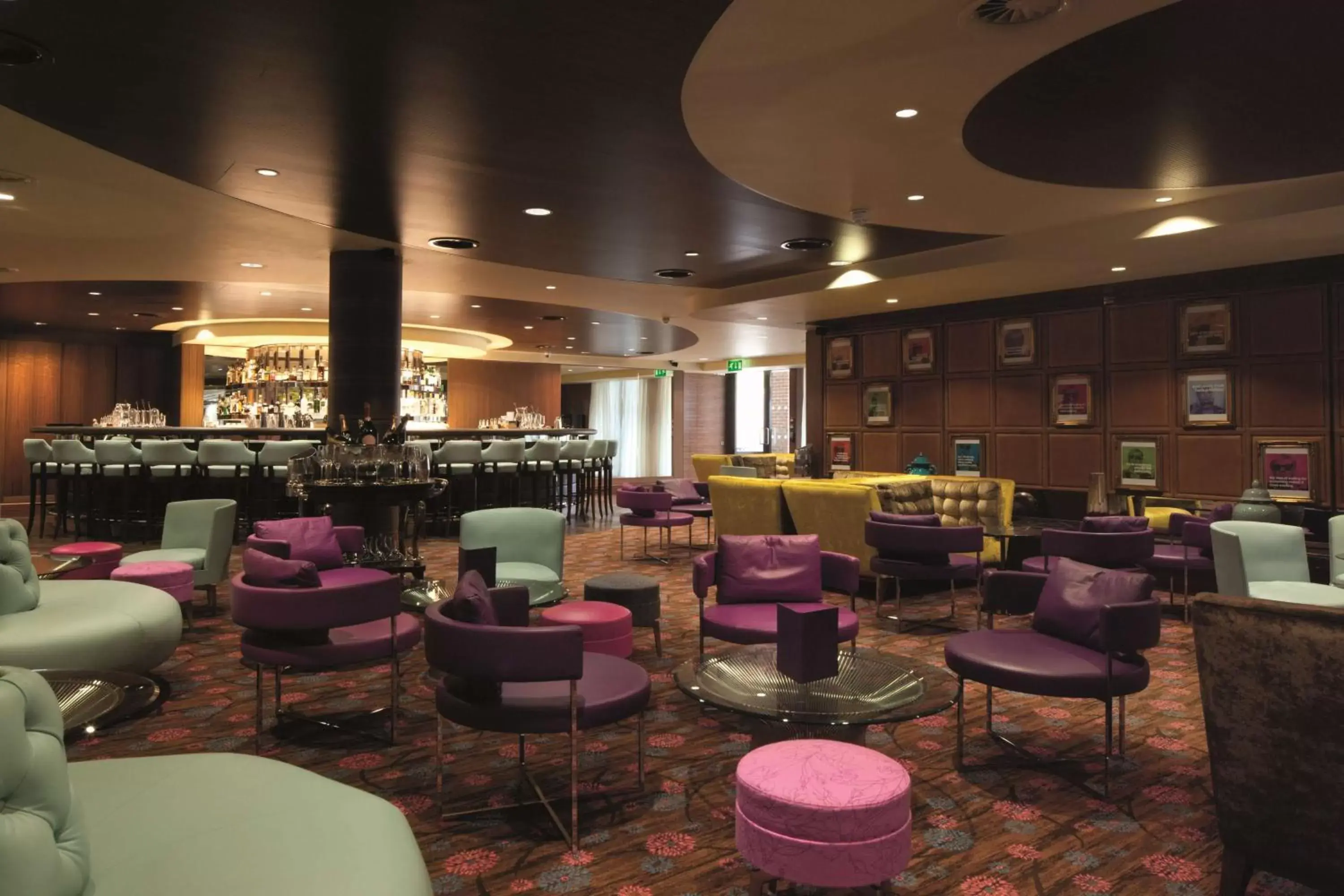 Restaurant/places to eat, Lounge/Bar in Hilton London Syon Park