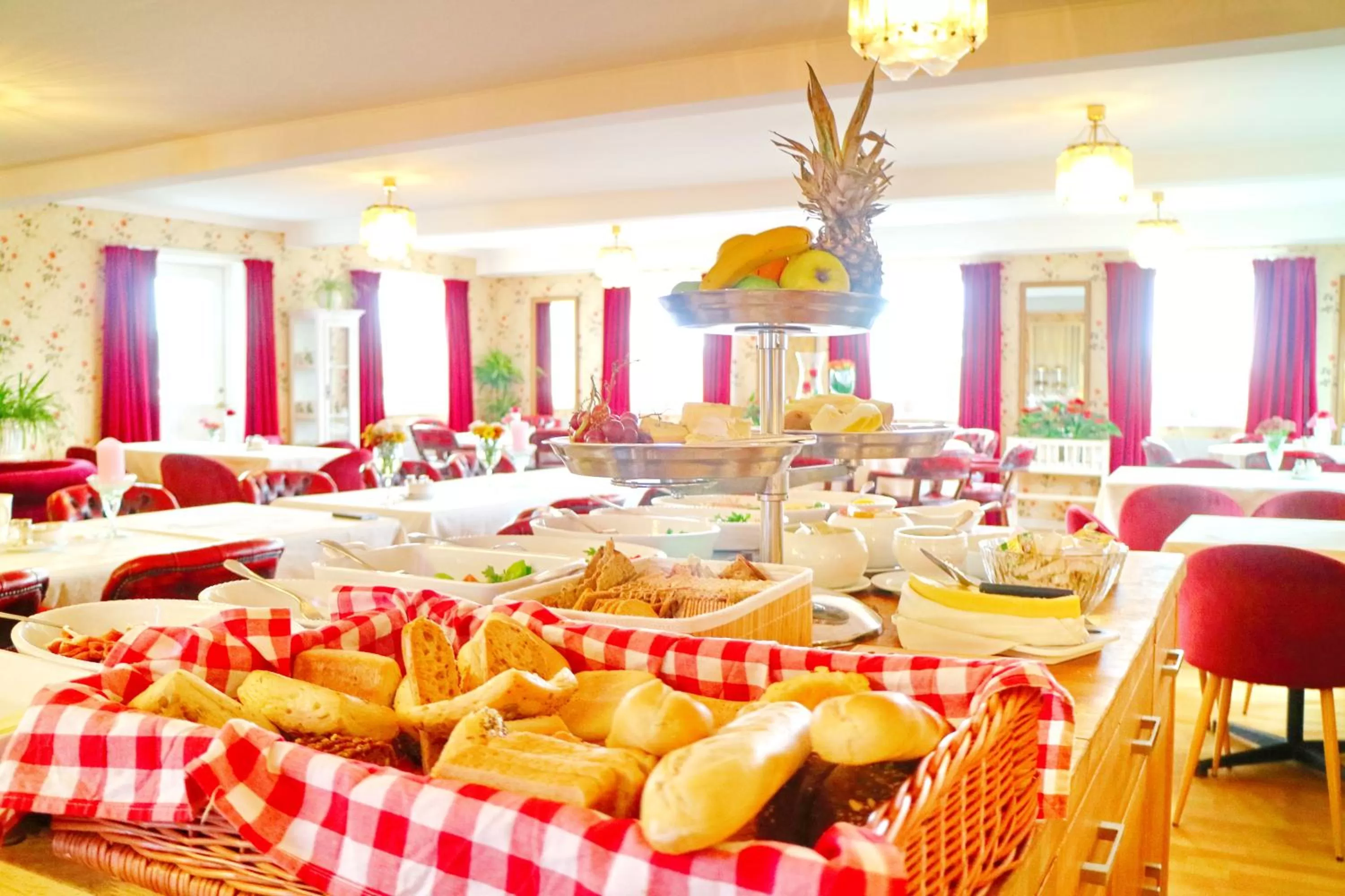 Food and drinks in Vänerport Lakefront Hotell