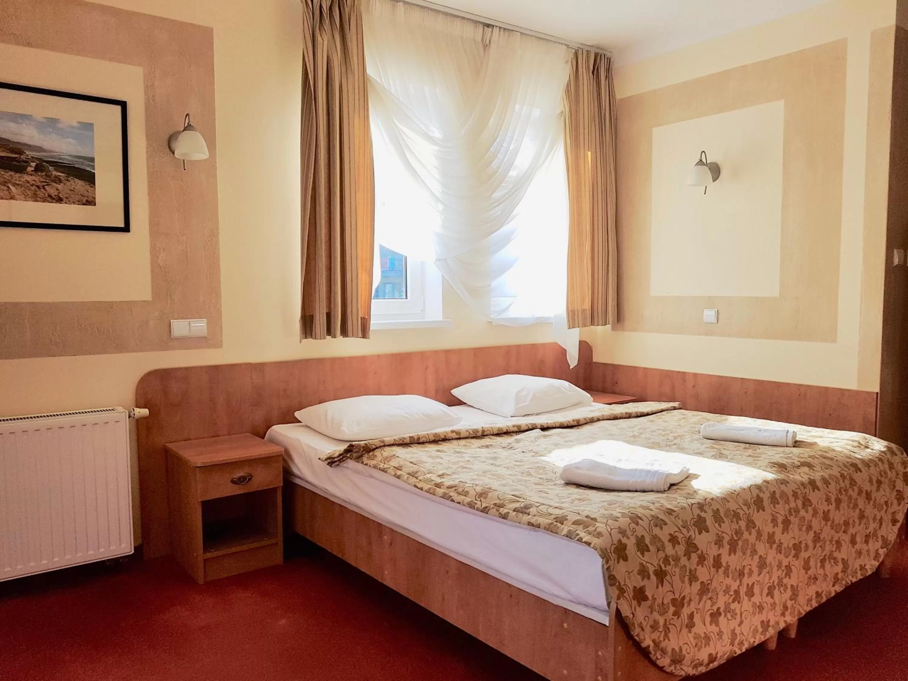 Property building, Bed in Rezydencja 5 Dębów