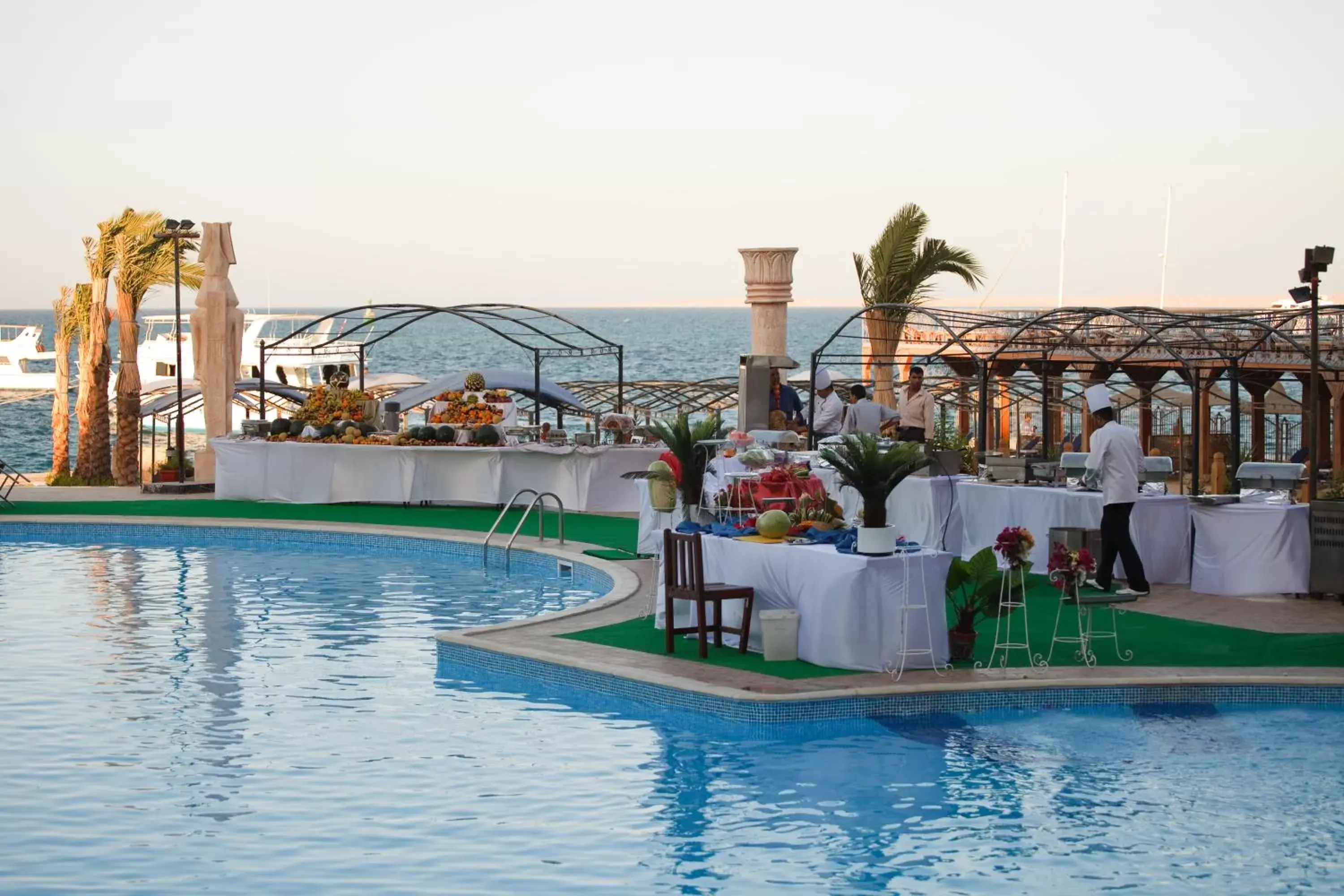 Restaurant/places to eat, Swimming Pool in Sphinx Aqua Park Beach Resort