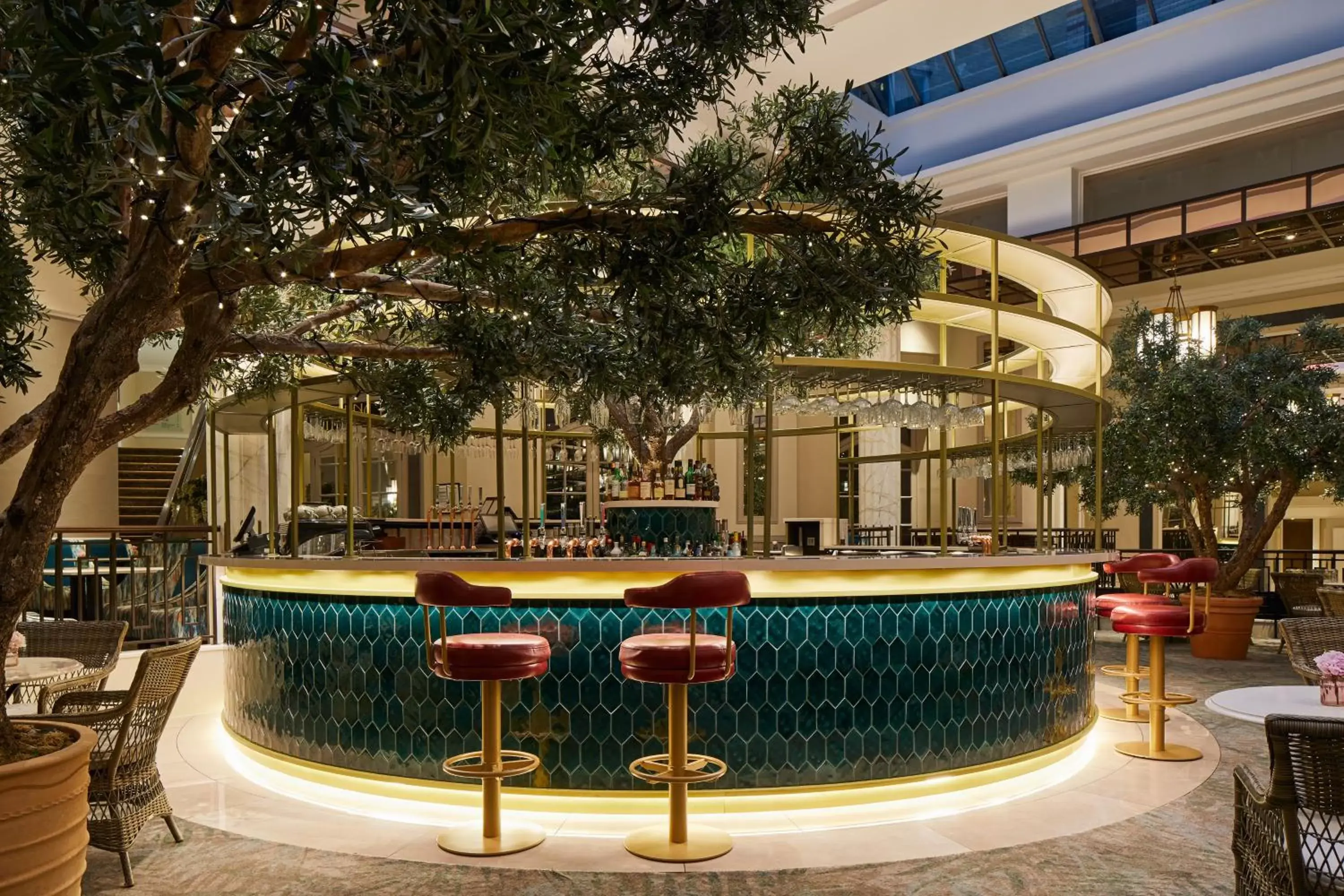 Lounge or bar, Swimming Pool in The Midland