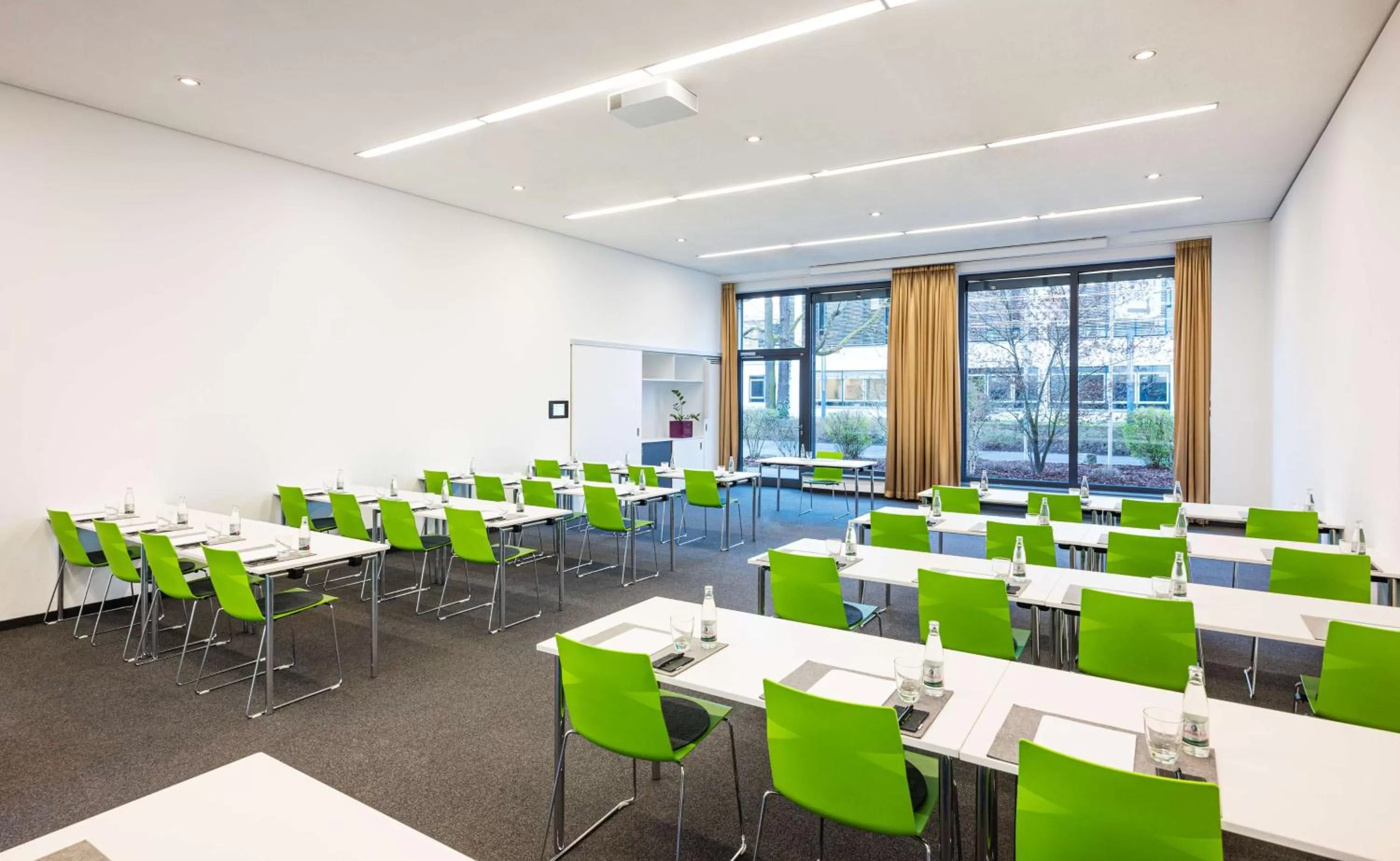 Meeting/conference room in Lindner Hotel Frankfurt Sportpark, part of JdV by Hyatt