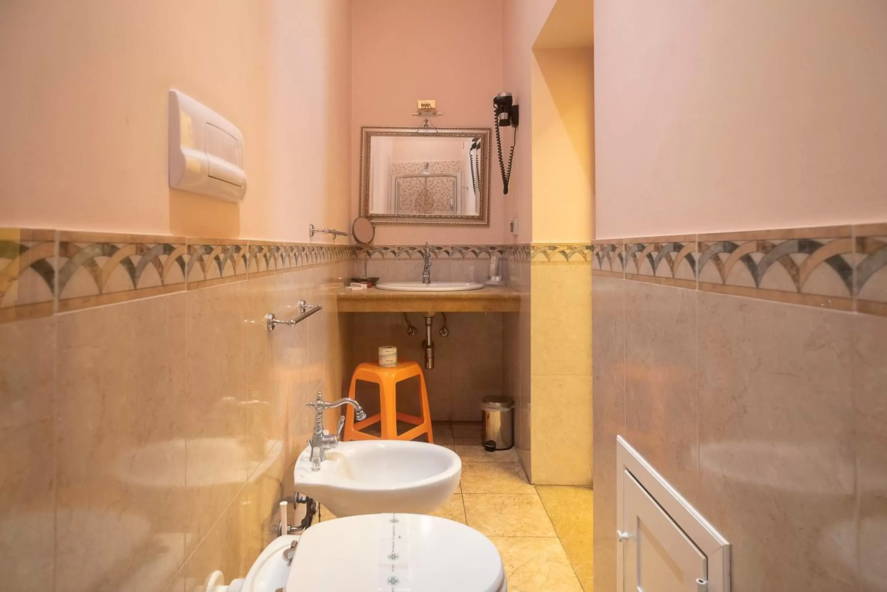 Bathroom in Hotel Tonic Bathroom in Hotel Tonic