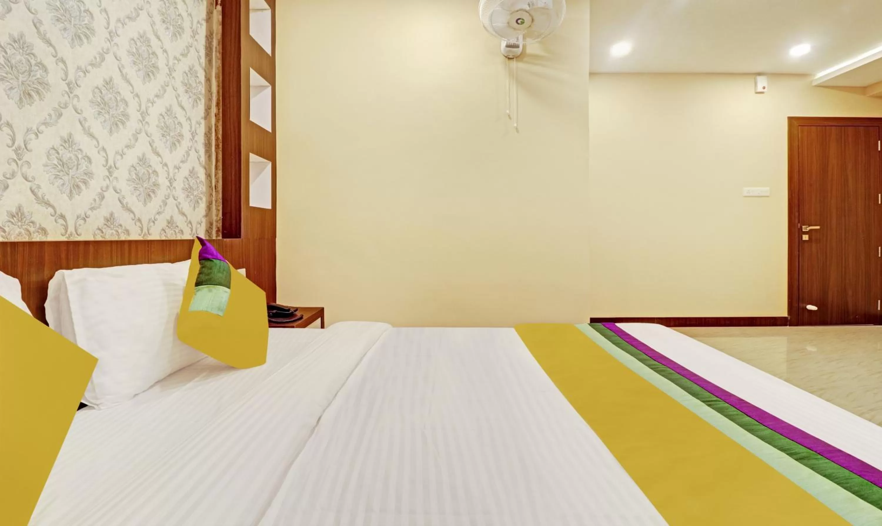 Bedroom, Bed in Itsy Hotels Sapphire Residency