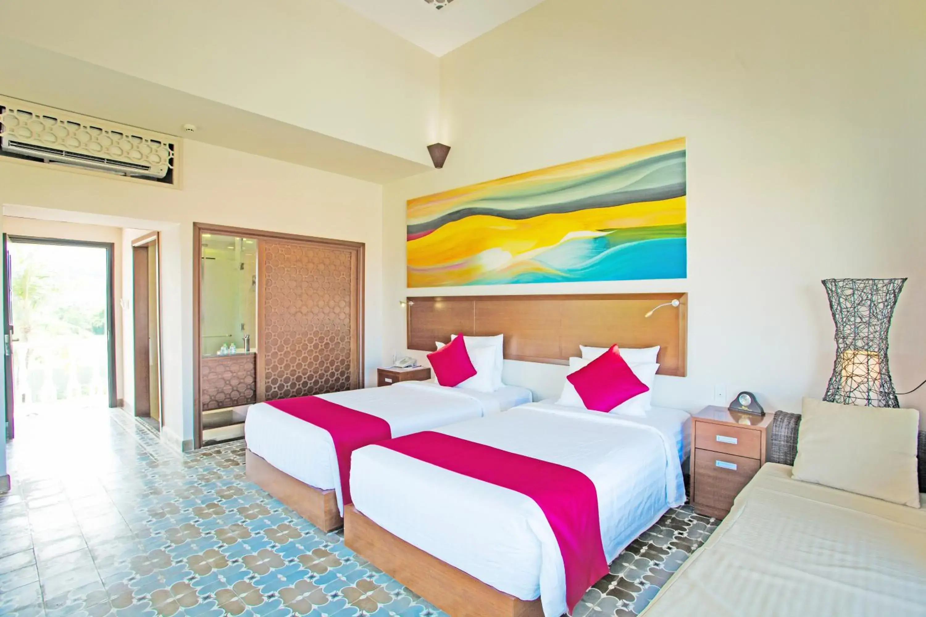 Bed in Mercury Phu Quoc Resort & Villas