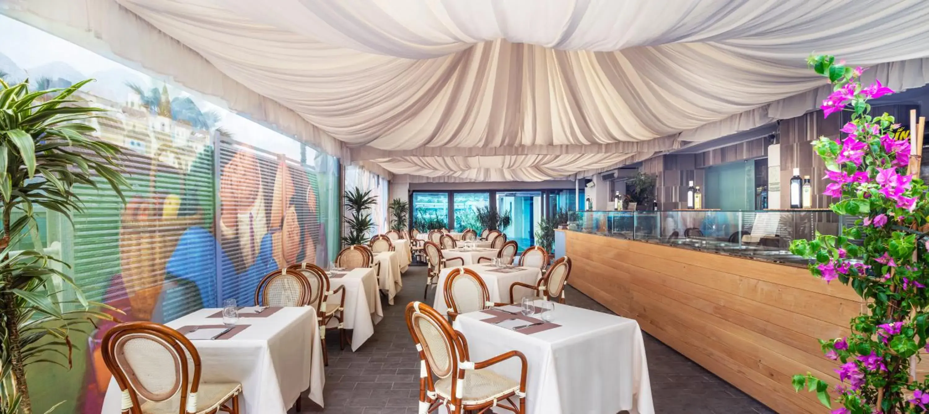 Restaurant/places to eat in Grand Hotel Continental Restaurant/places to eat in Grand Hotel Continental