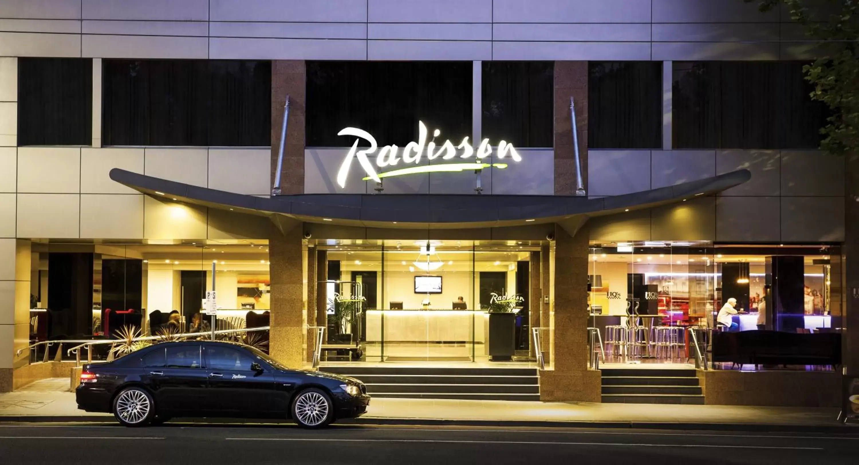 Facade/entrance in Radisson On Flagstaff Gardens Melbourne