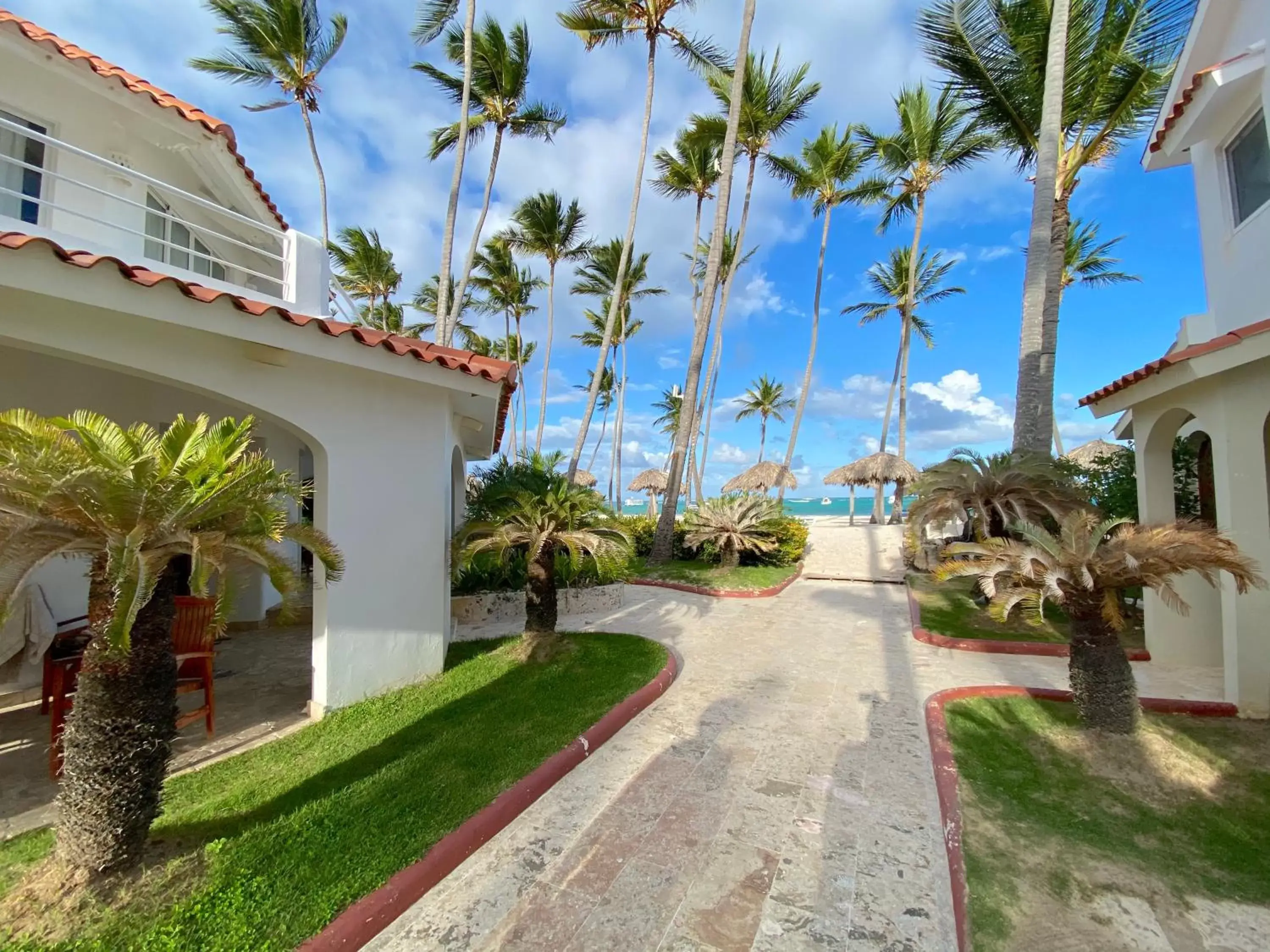 Property building in TROPICAL VILLAGE playa LOS CORALES