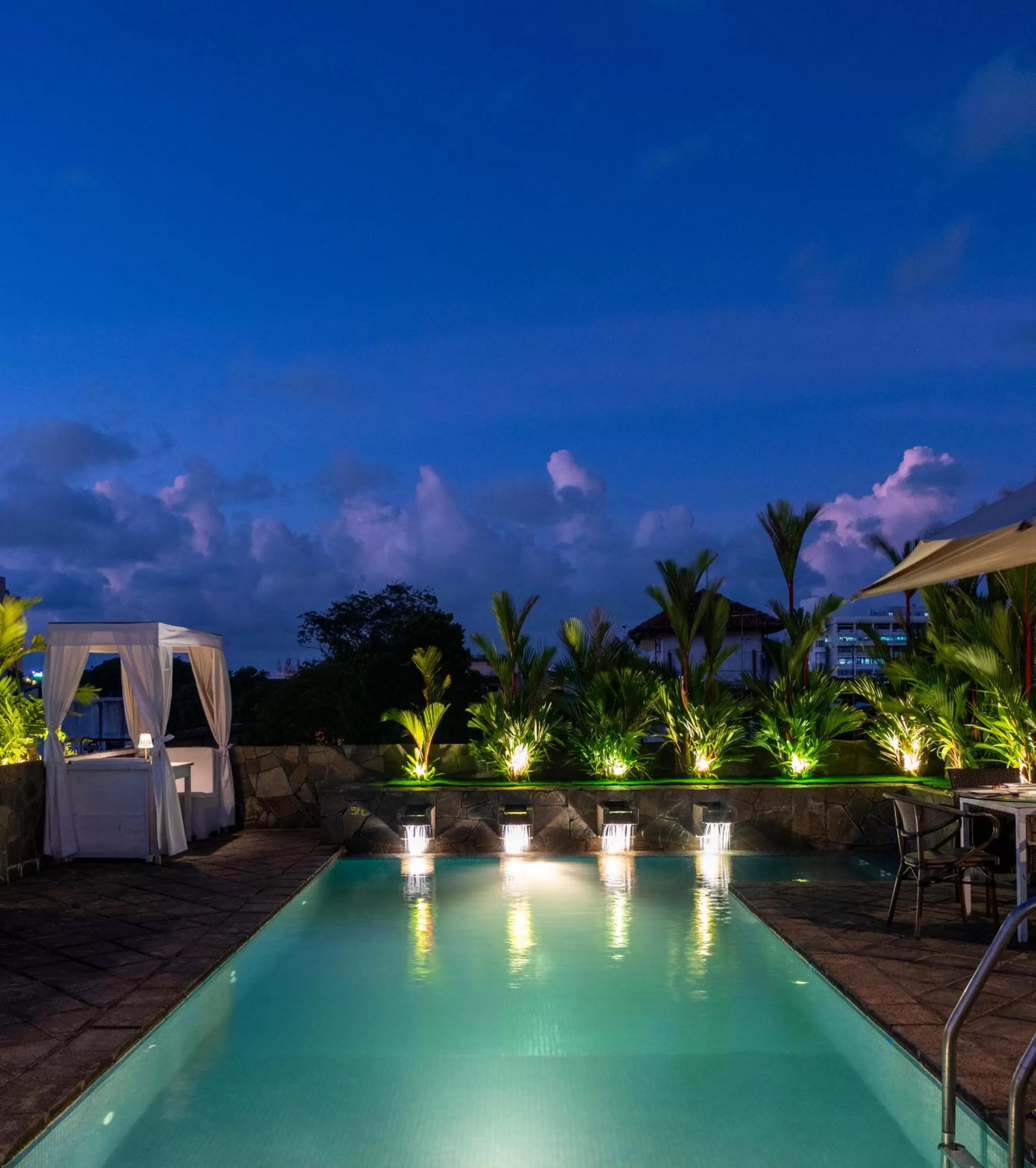 Swimming pool in Zylan Colombo