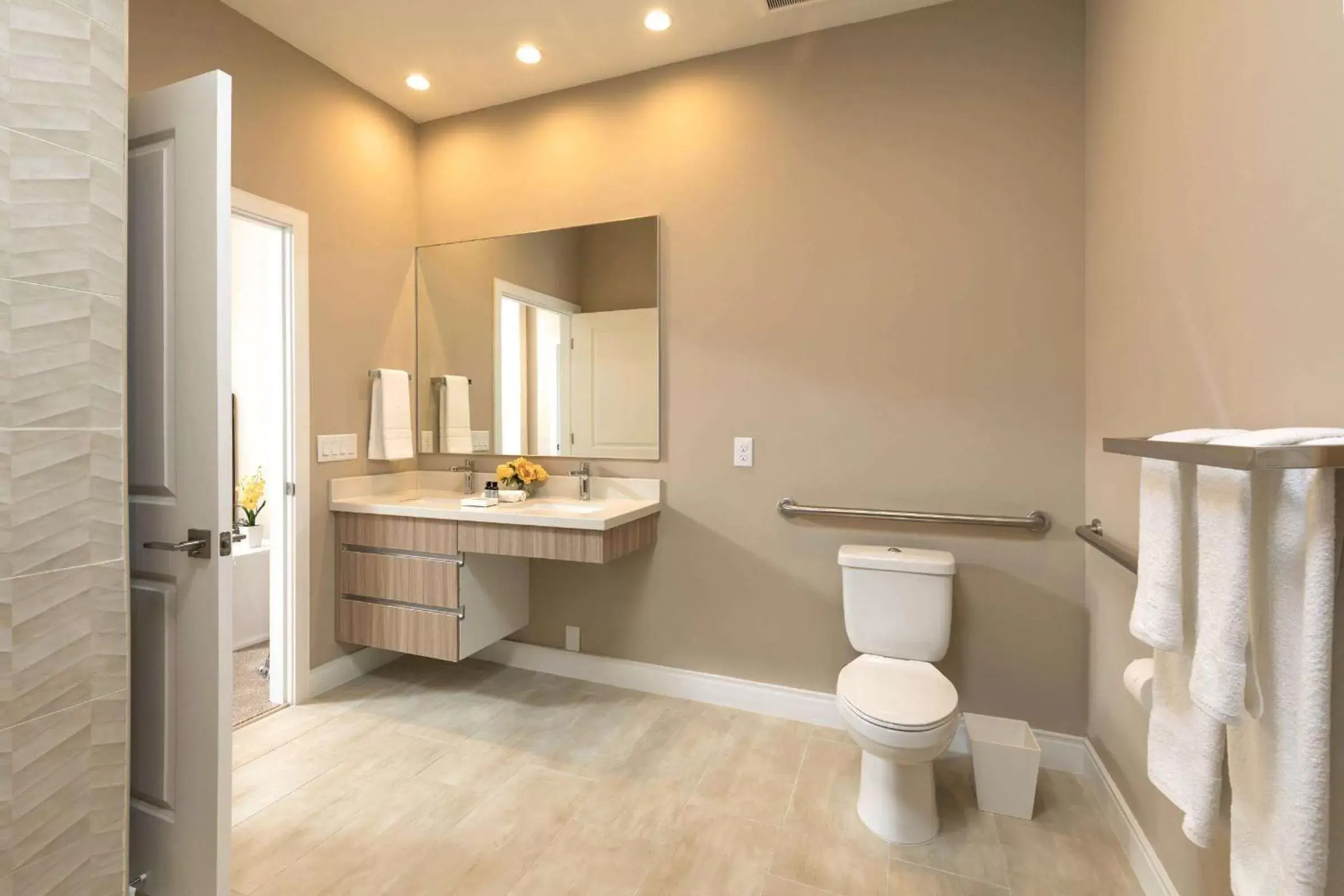 TV and multimedia, Bathroom in Magic Village Views Trademark Collection by Wyndham