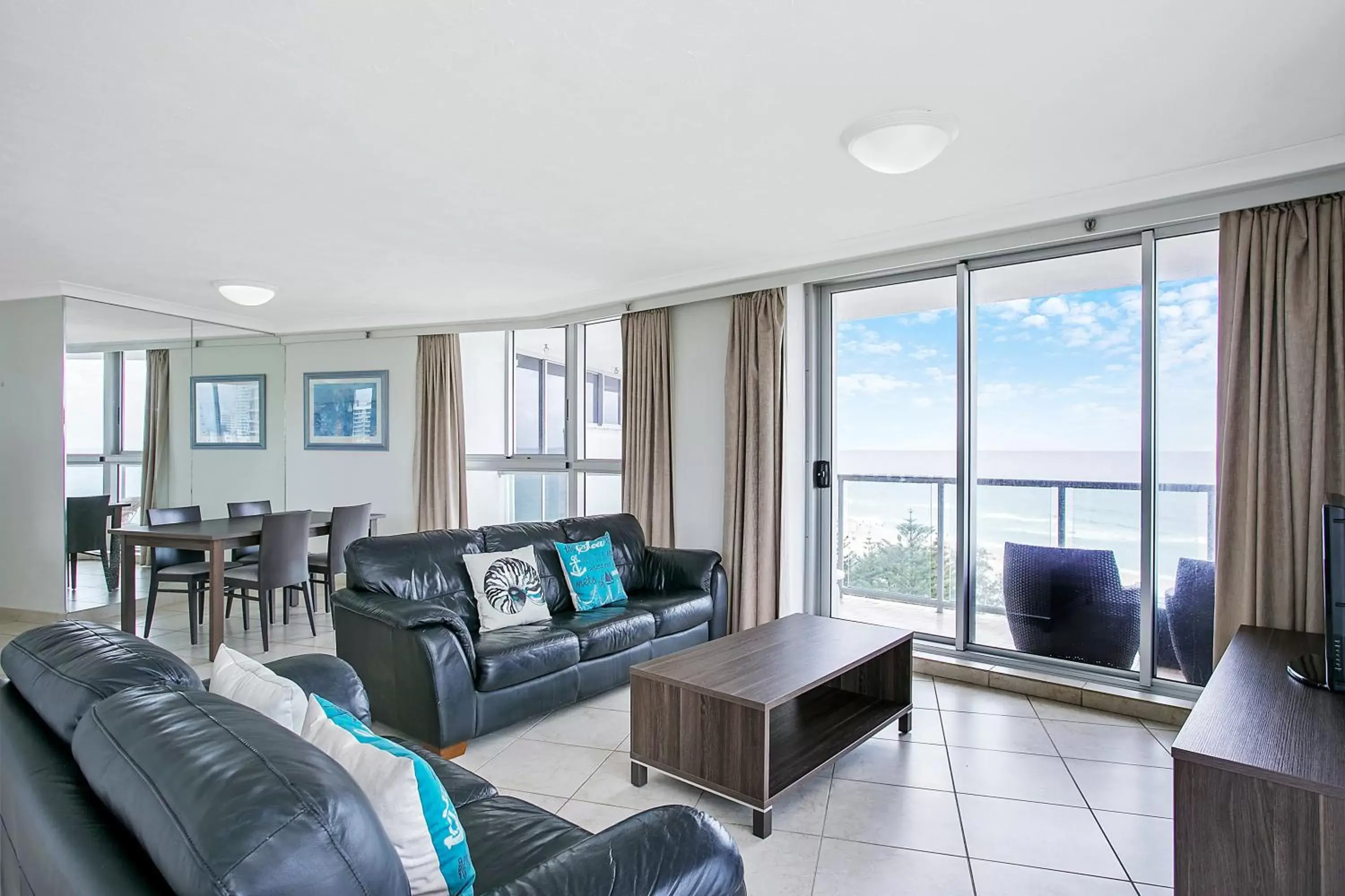 Living room, Seating Area in BreakFree Peninsula