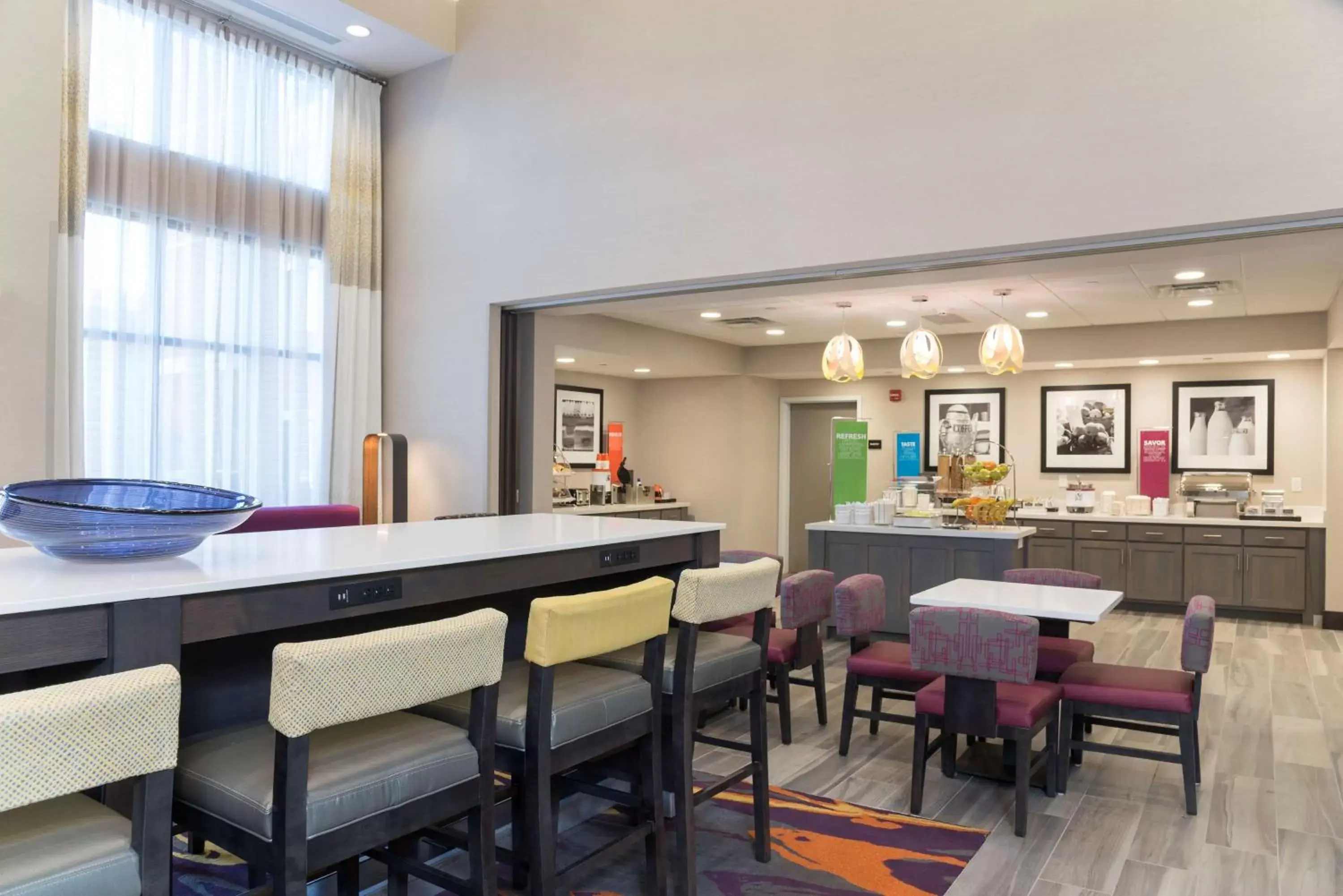 Dining area, Restaurant/Places to Eat in Hampton Inn & Suites West Lafayette, In