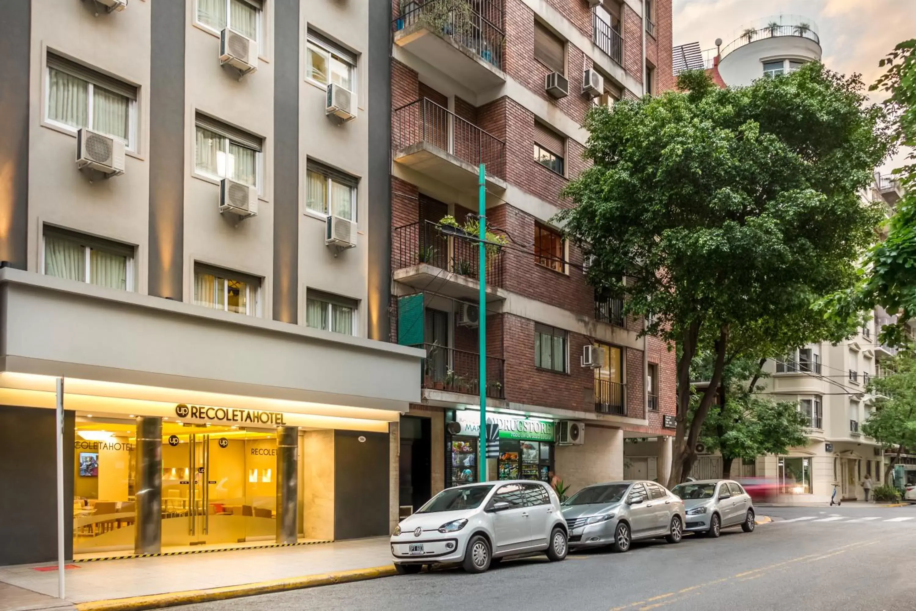 Facade/entrance, Property Building in Up Recoleta Hotel