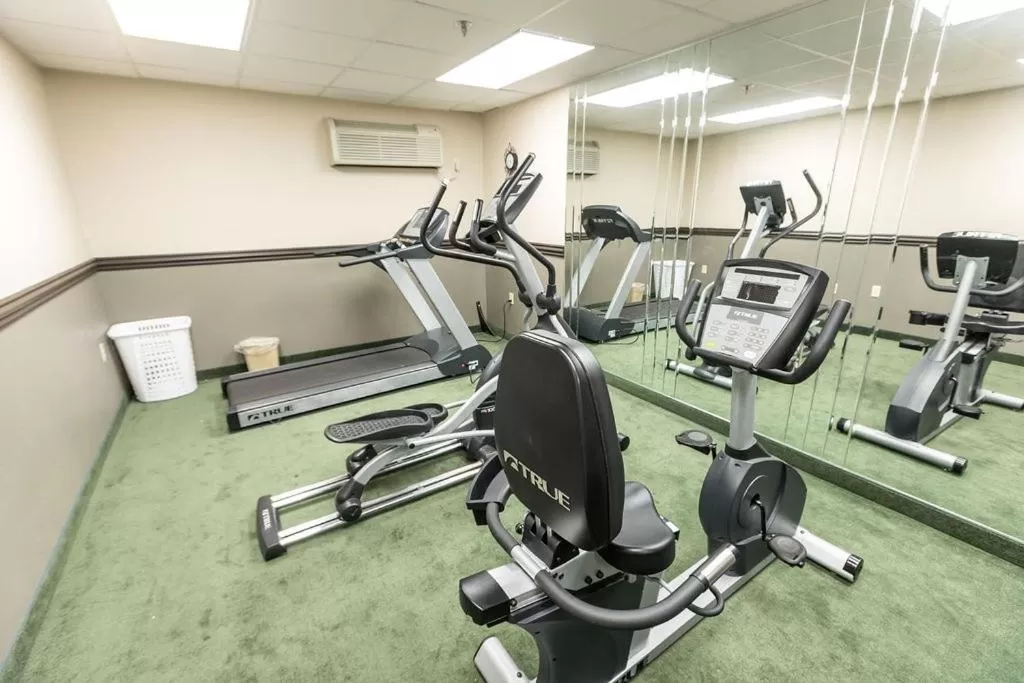 Fitness centre/facilities in Savannah House Hotel
