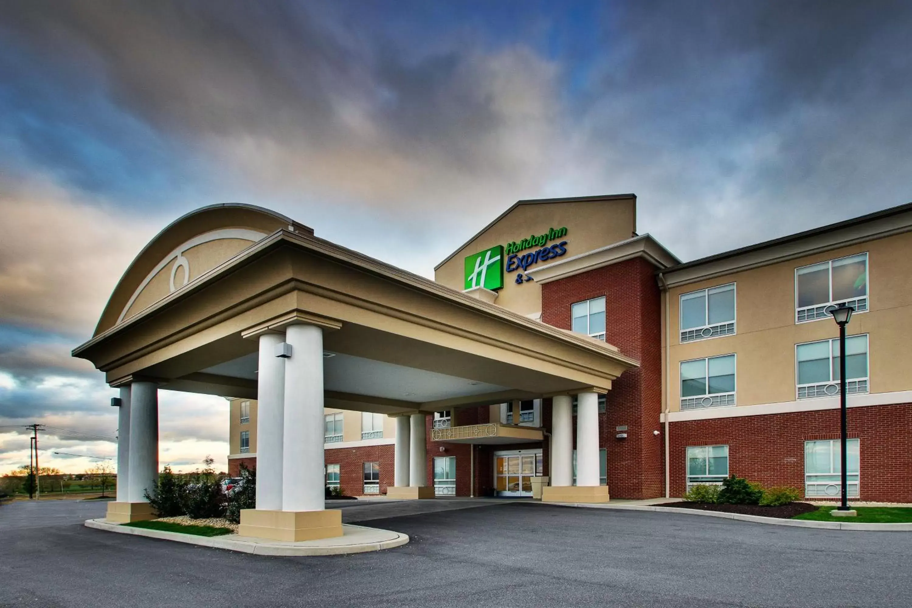 Property Building in Holiday Inn Express & Suites Lancaster East - Strasburg, an IHG Hotel