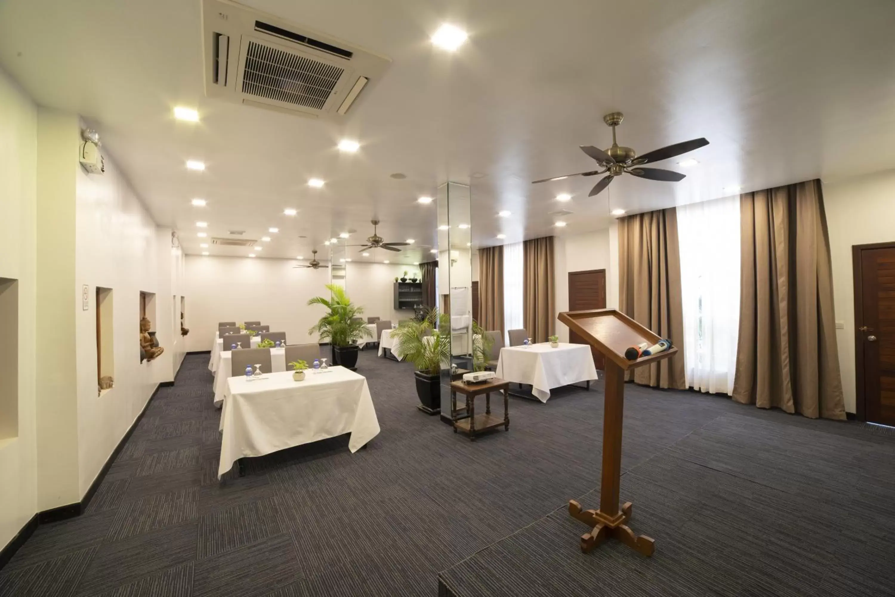 Meeting/conference room, Banquet Facilities in Landing Gold by Amatak