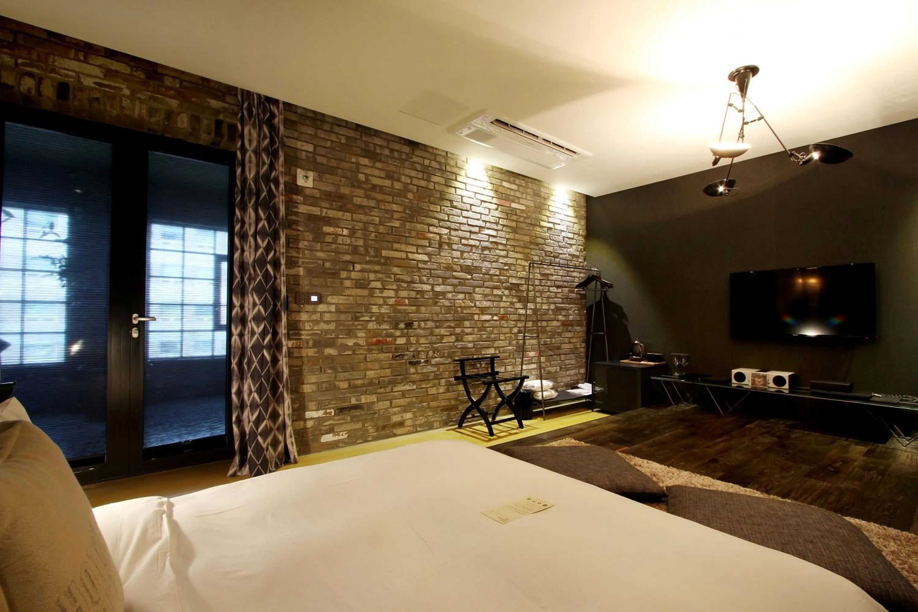 Photo of the whole room, Bed in Boutique Hotel Loft