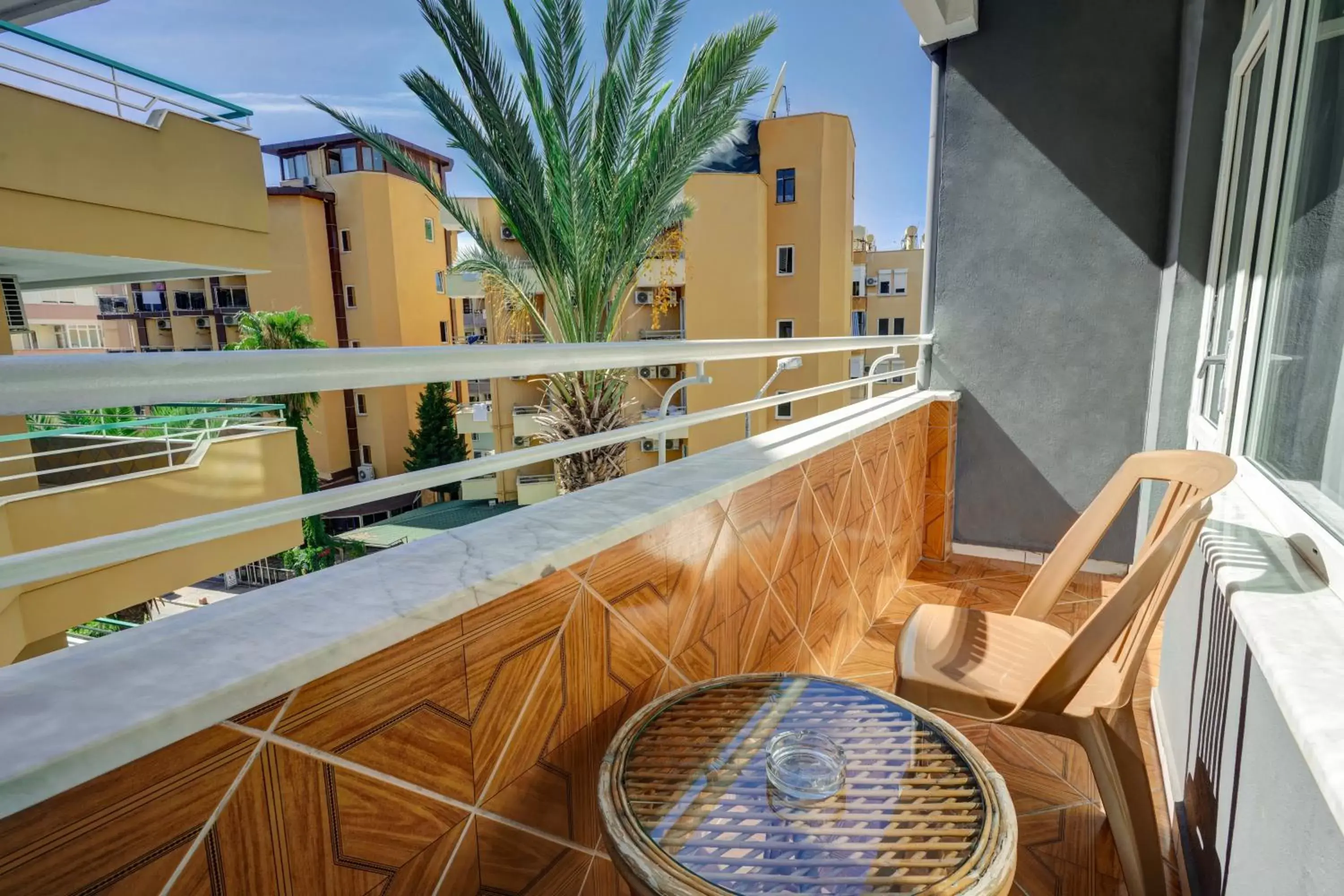 Day, Balcony/Terrace in Ozcan Hotel