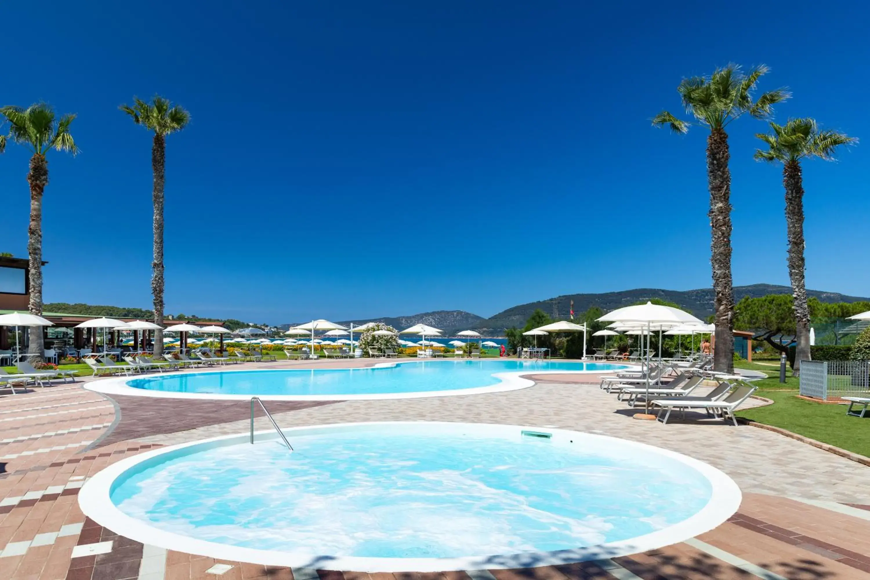 Swimming Pool in Hotel Corte Rosada Resort & Spa