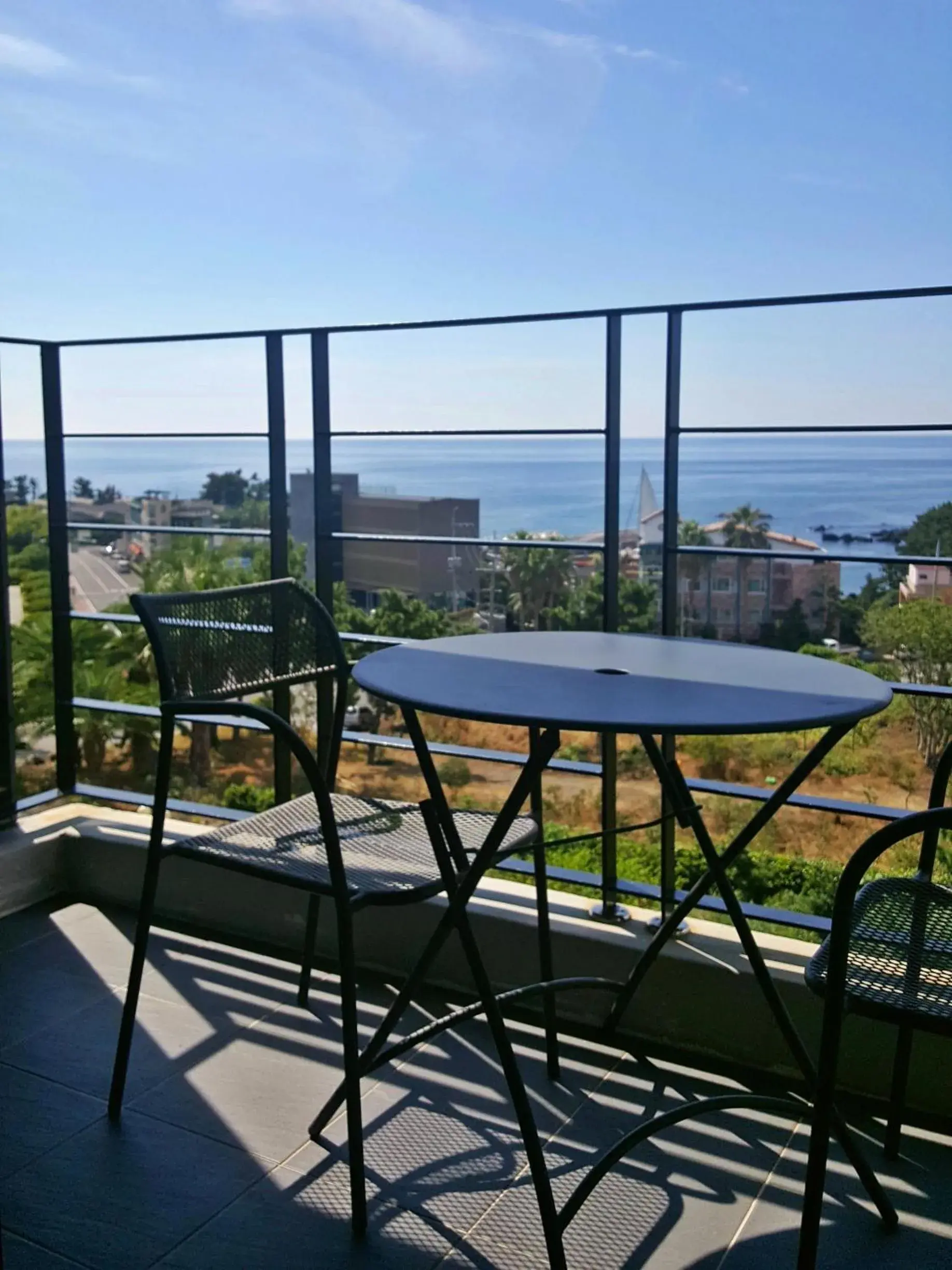 Balcony/Terrace in Familia Hotel Jeju