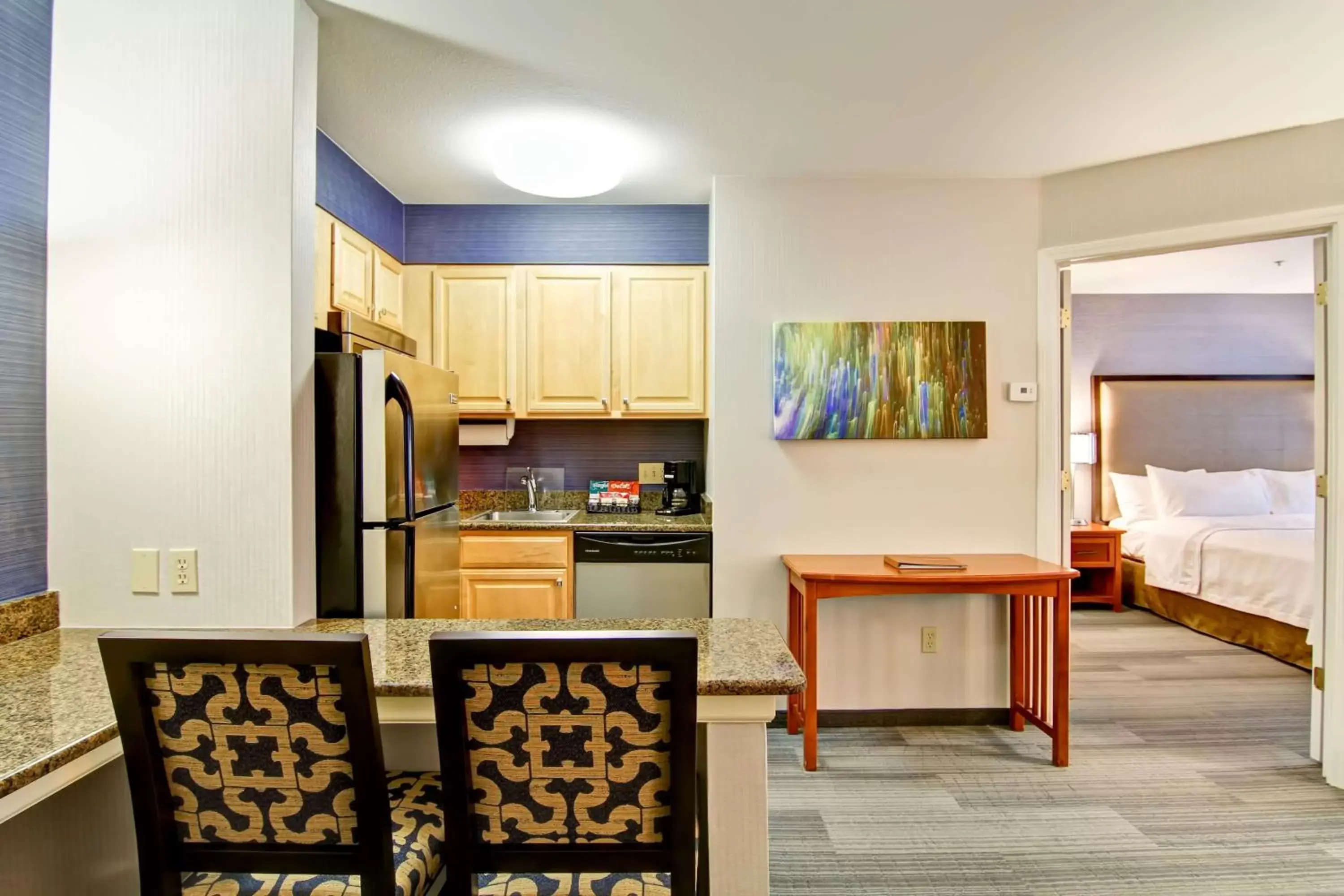 Kitchen or kitchenette, Kitchen/Kitchenette in Homewood Suites by Hilton Stratford