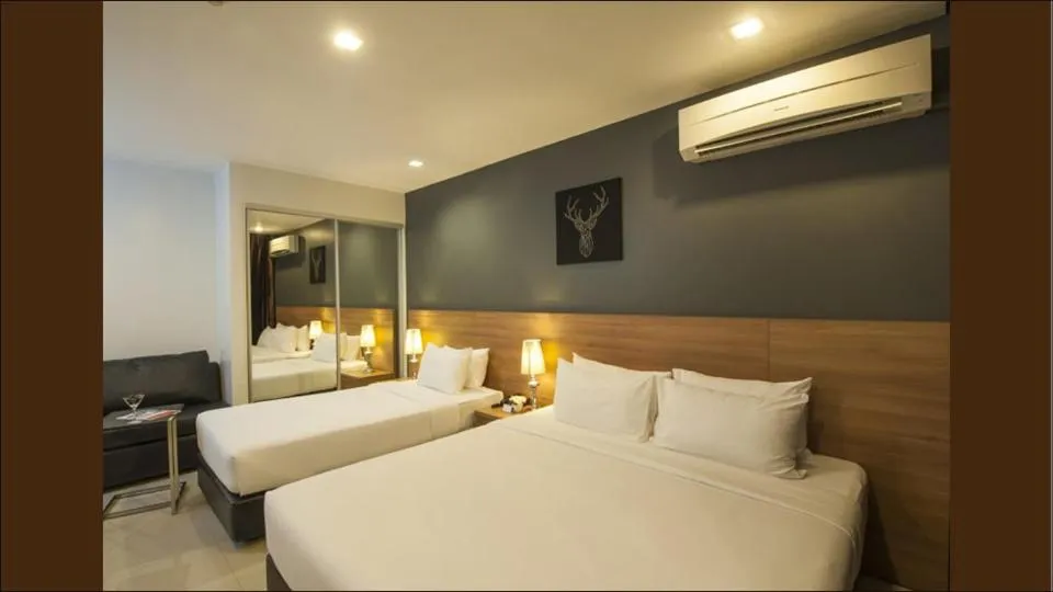 Bed in Marigold Sukhumvit - Free Shuttle to BTS Bearing Station