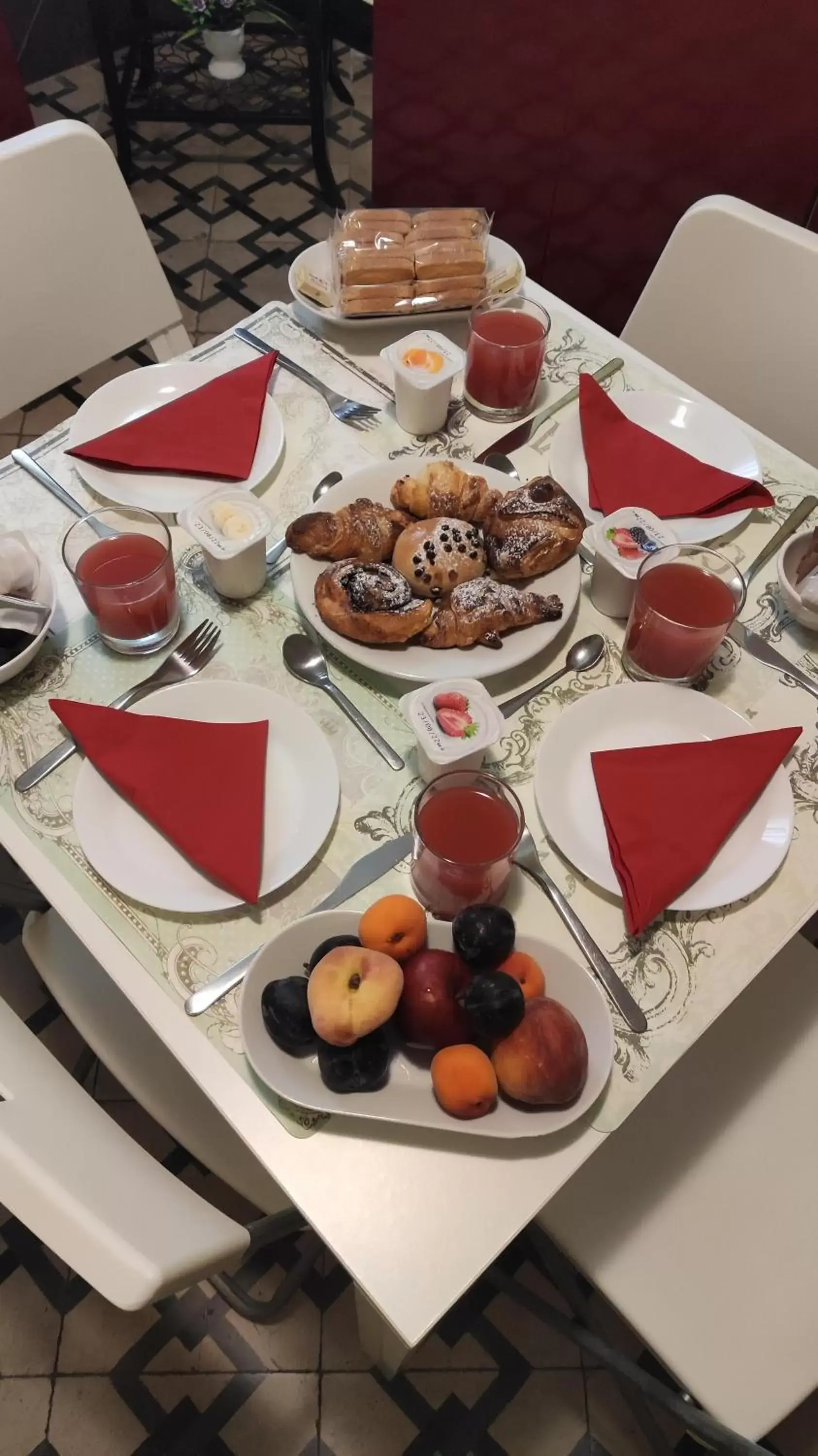 Breakfast in Central Suites Catania