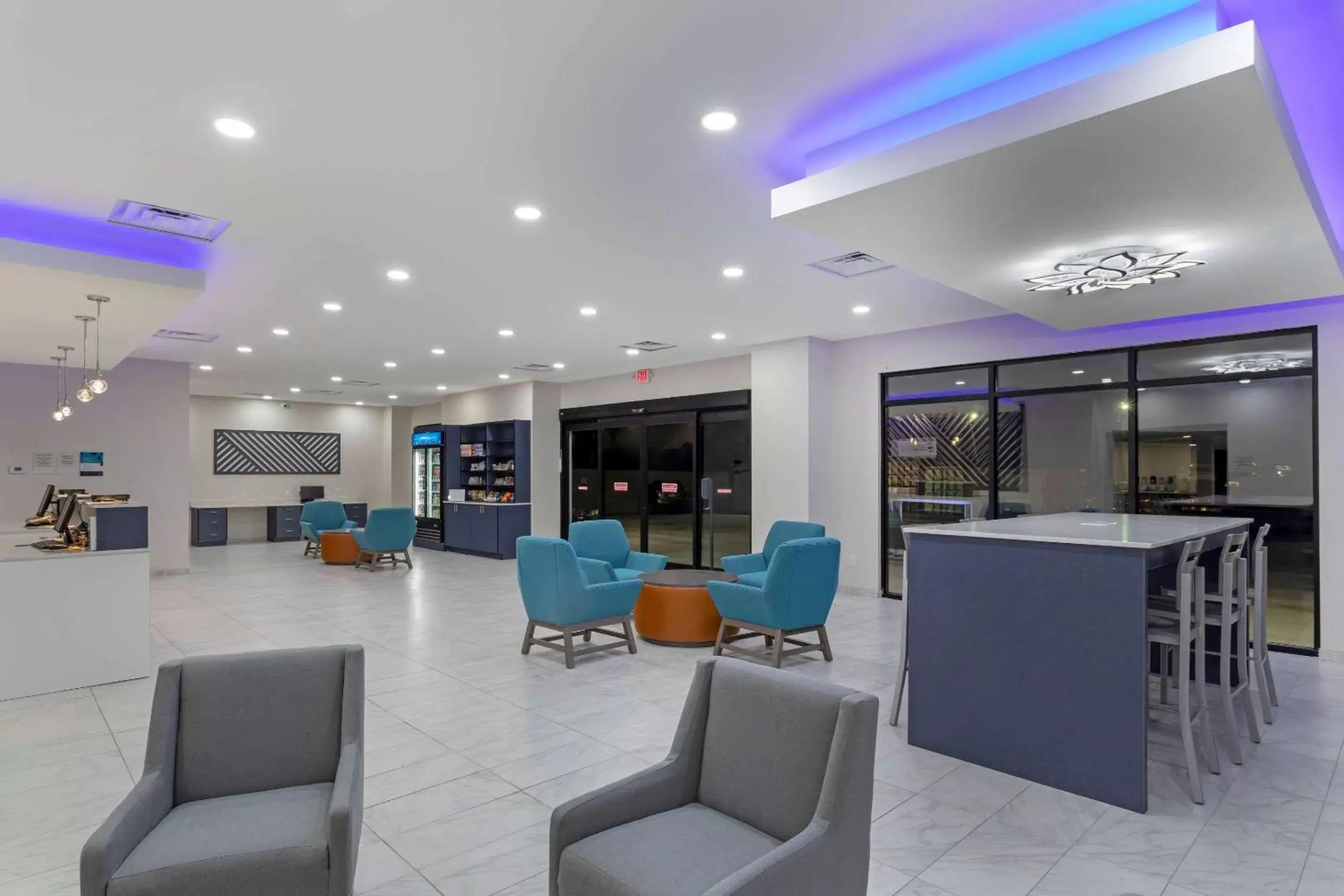 Lobby or reception in Clarion Pointe Kimball By Choice Hotels Lobby or reception in Clarion Pointe Kimball By Choice Hotels