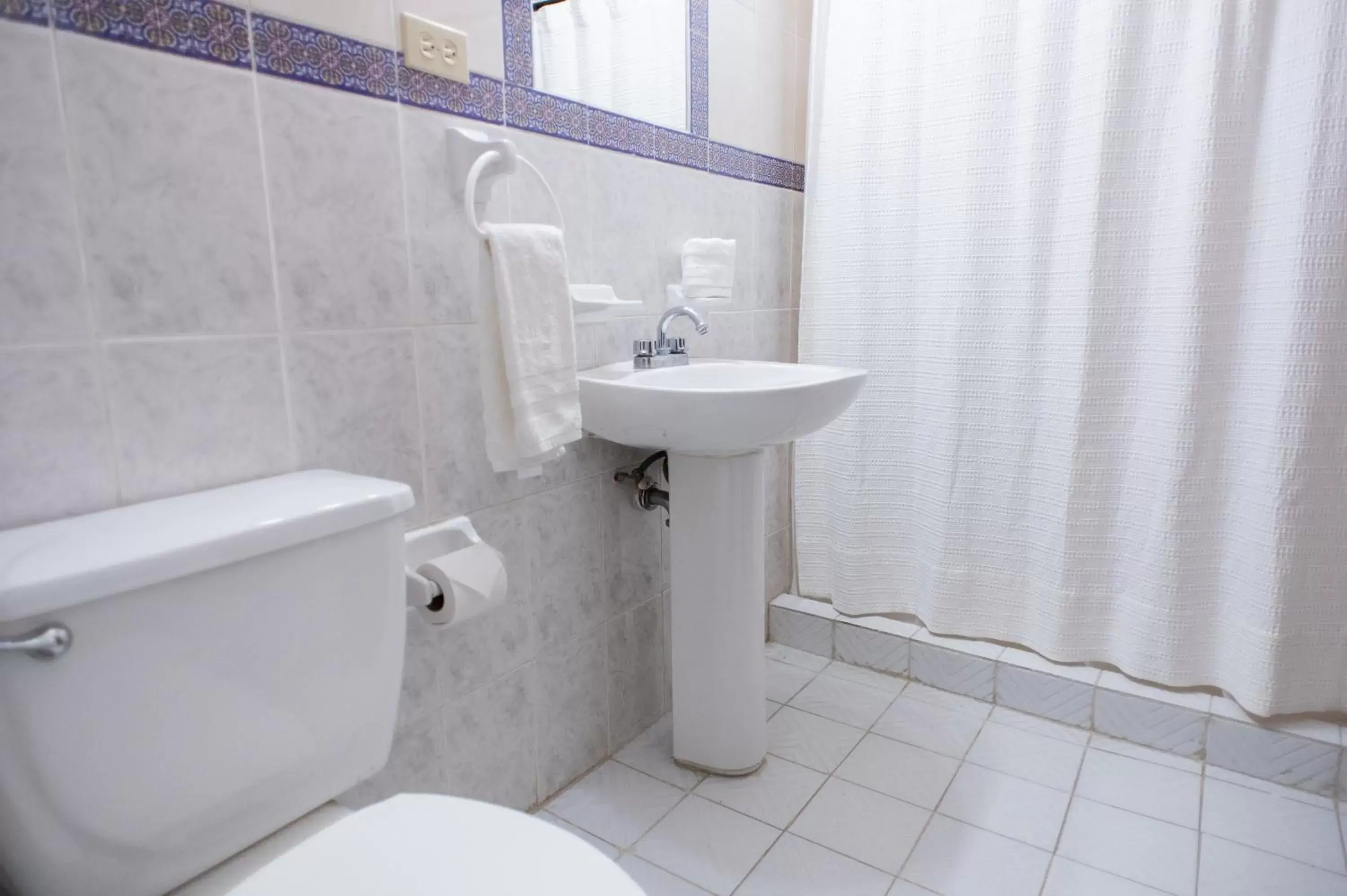 Bathroom in Posada San Miguelito