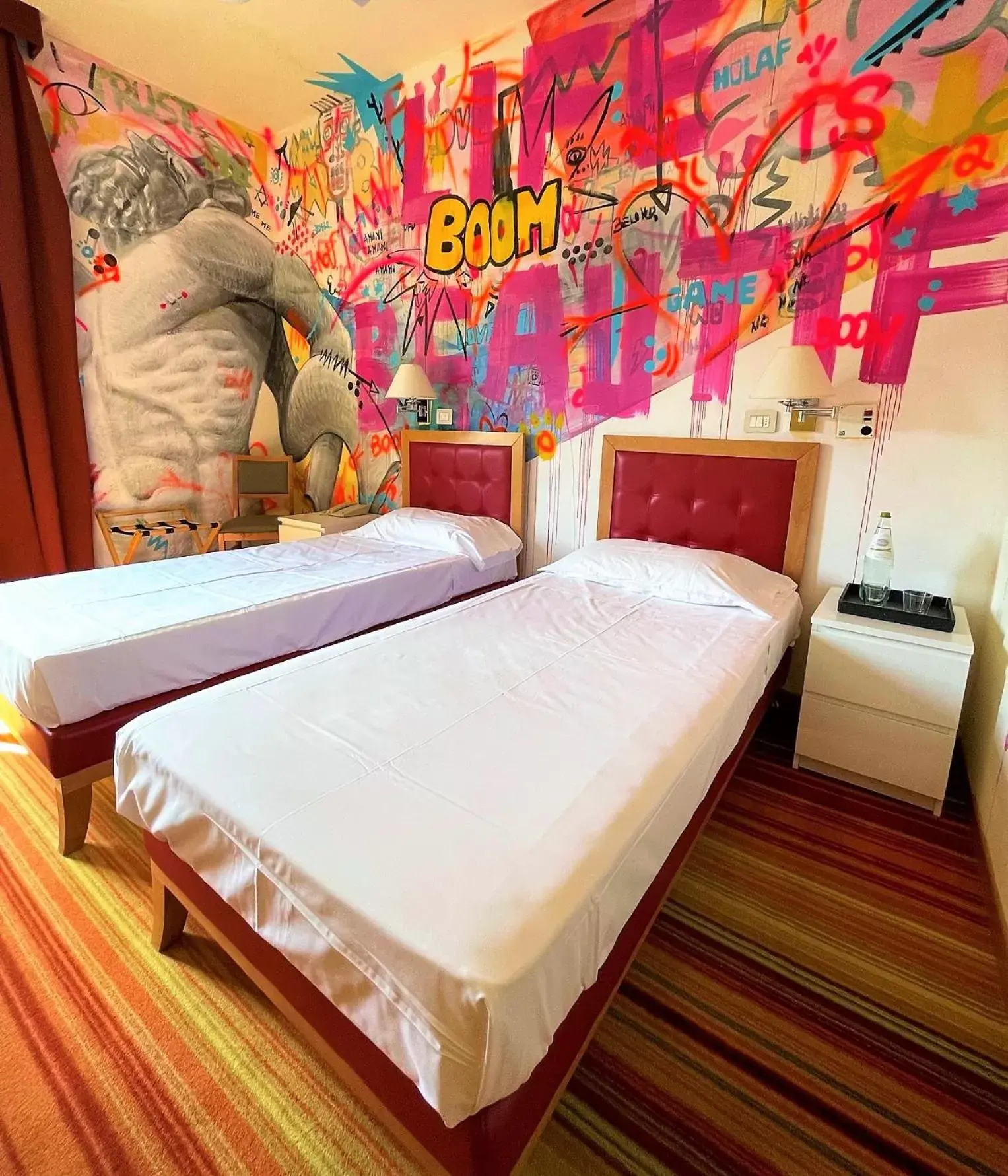 Double or Twin Room - Design in LH Hotel Arca Street Art
