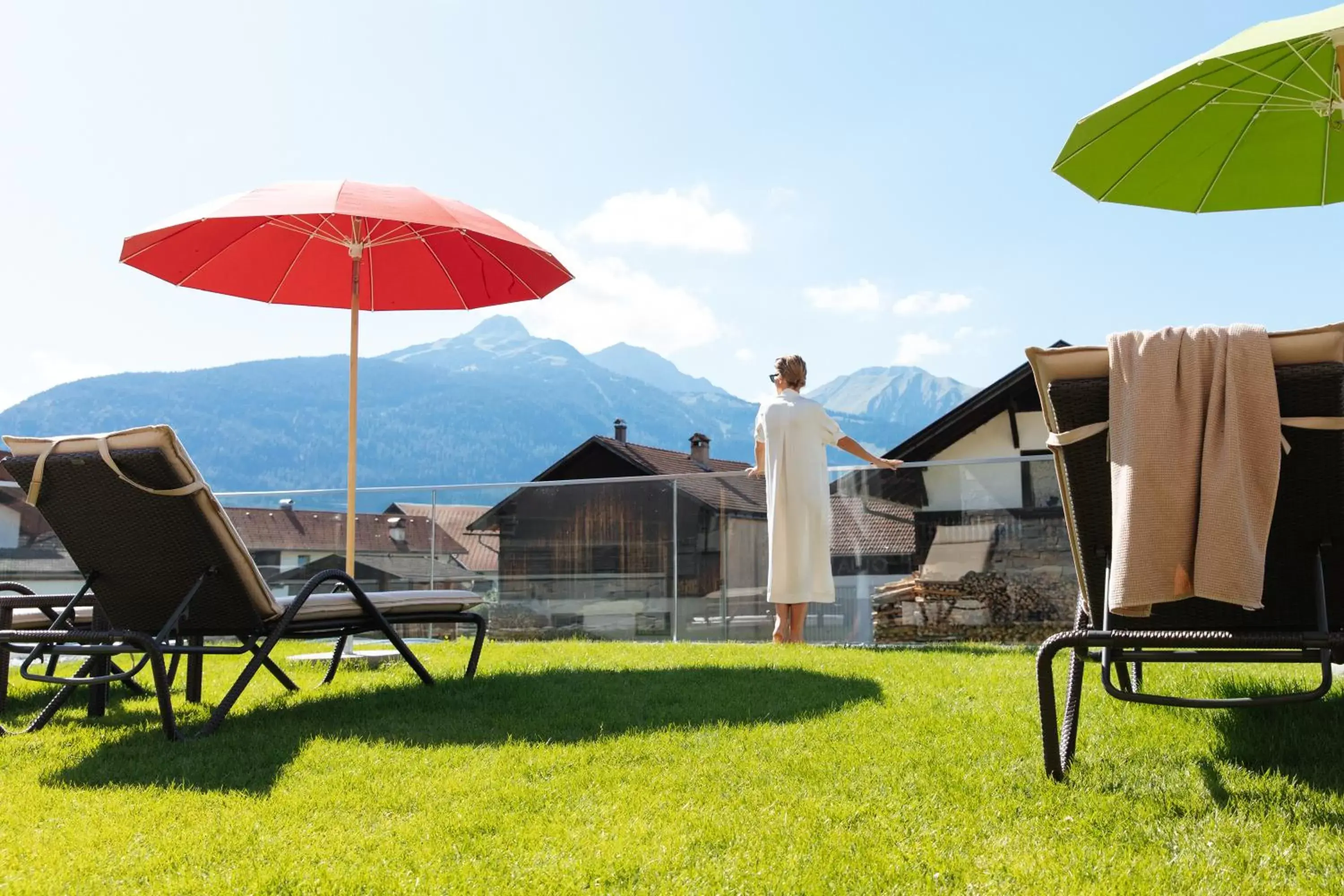 Patio, Garden in Hotel Sonnenspitze