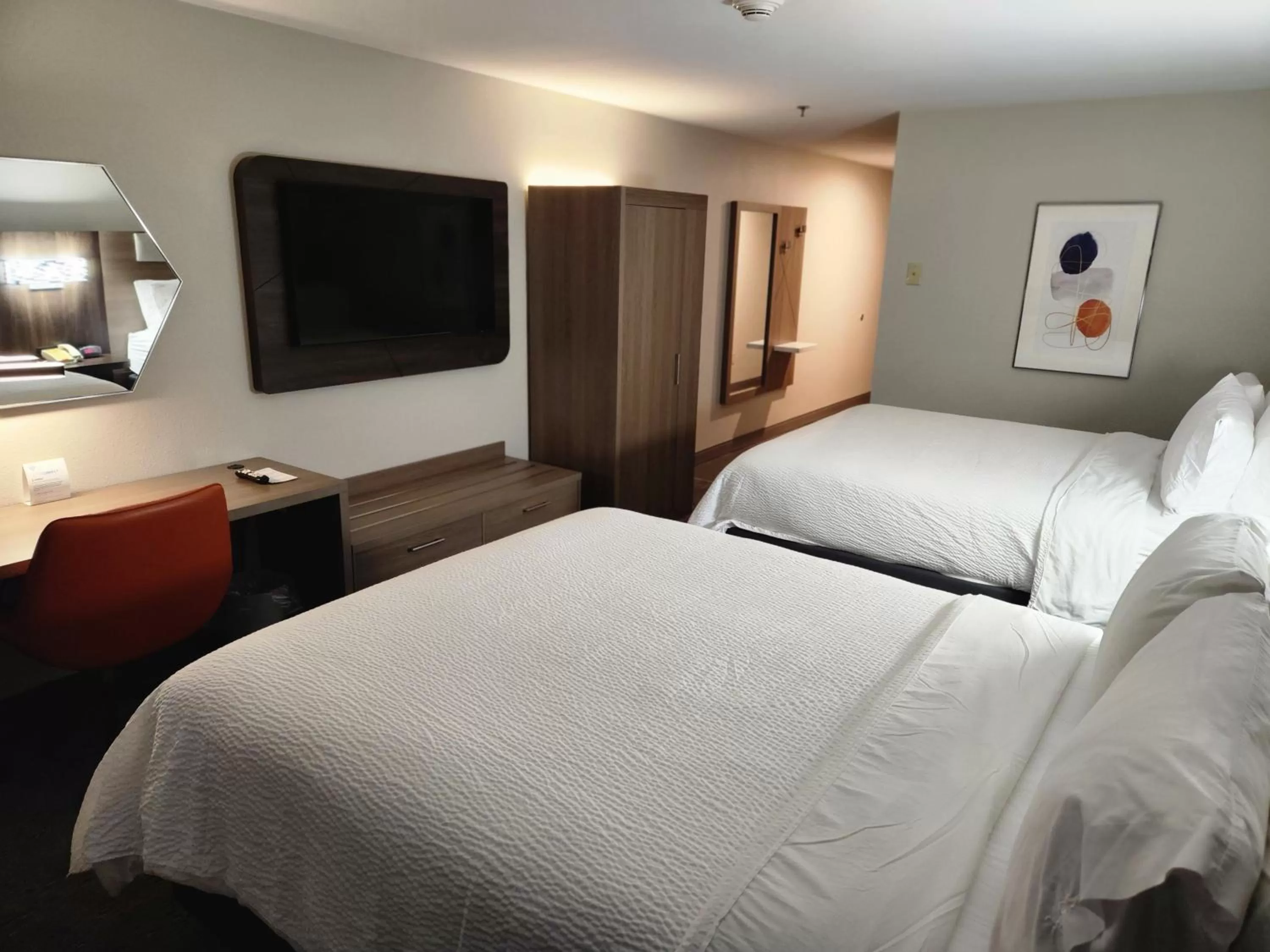 Standard  Room in Holiday Inn Express & Suites Perry, an IHG Hotel