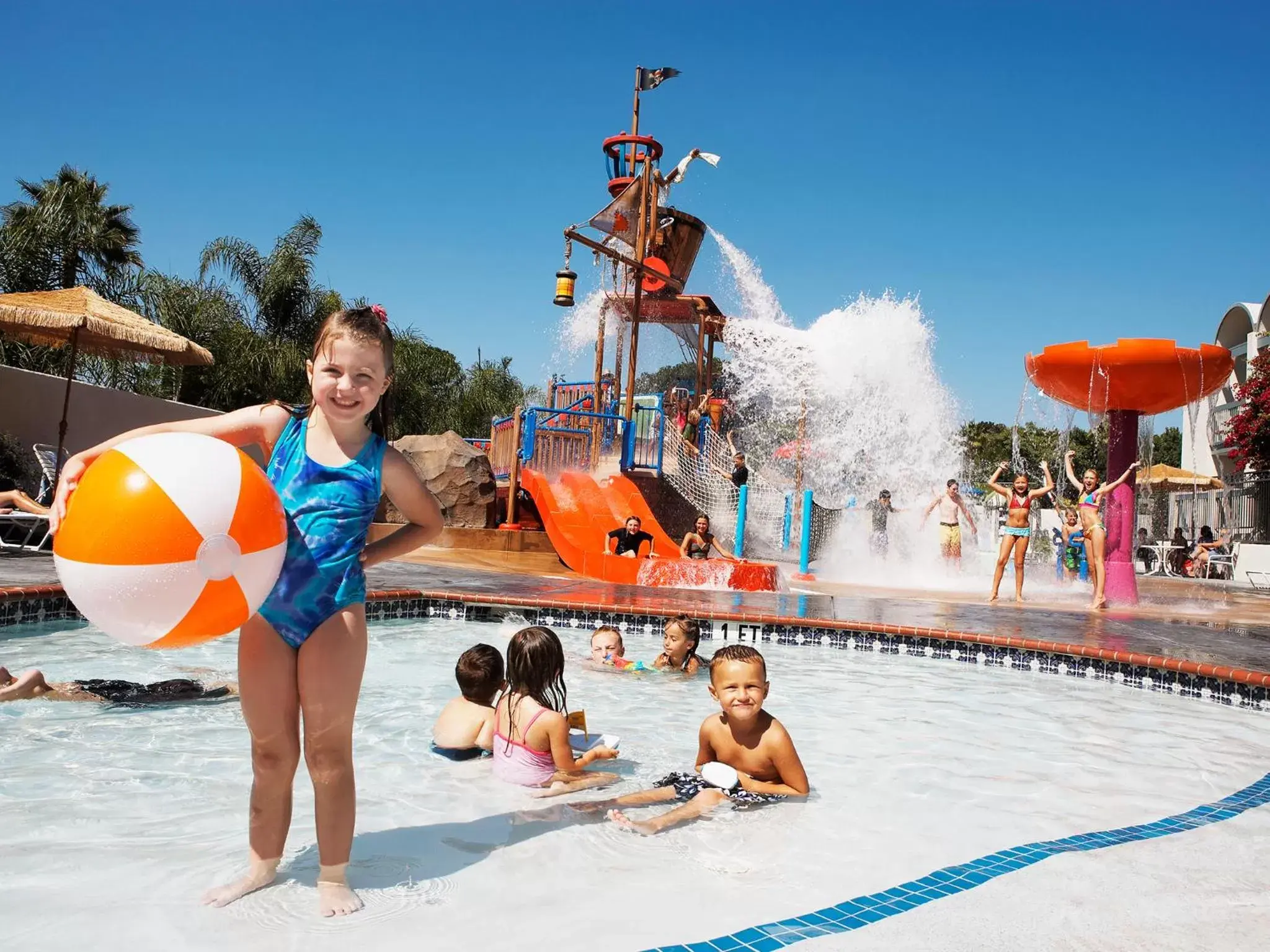 People, Swimming Pool in Howard Johnson by Wyndham Anaheim Hotel & Water Playground