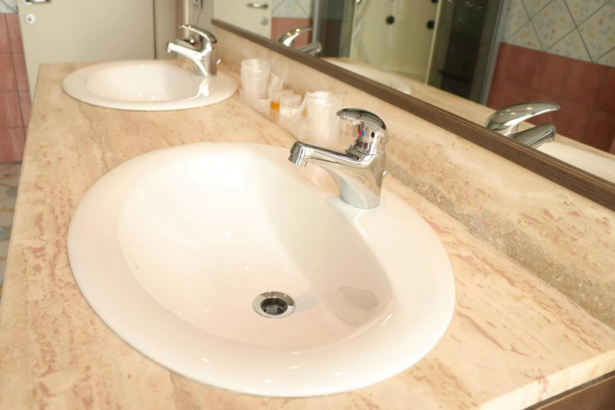 Bathroom in Hotel Ancora