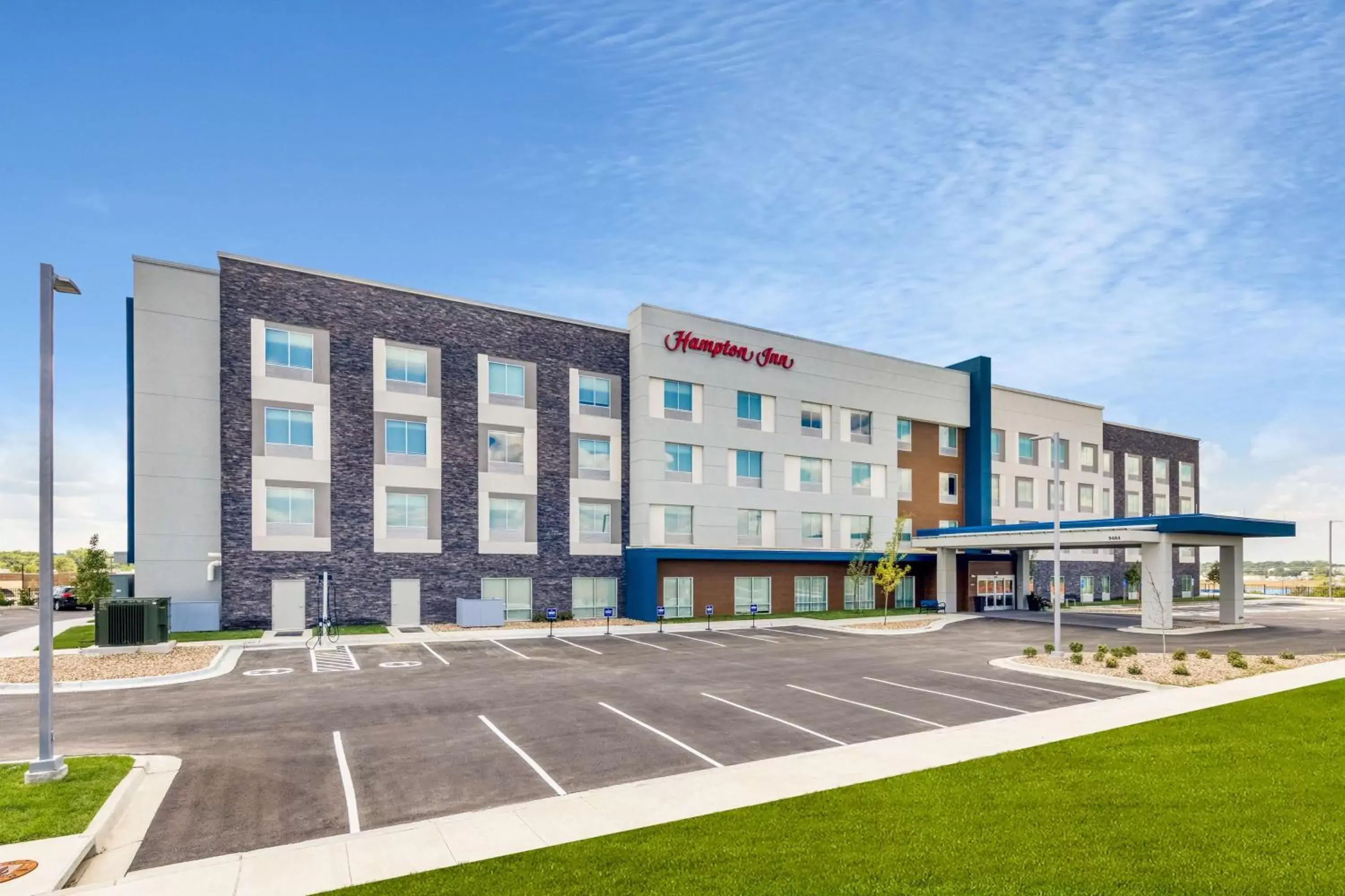 Property Building in Hampton Inn Kansas City Southeast, Mo