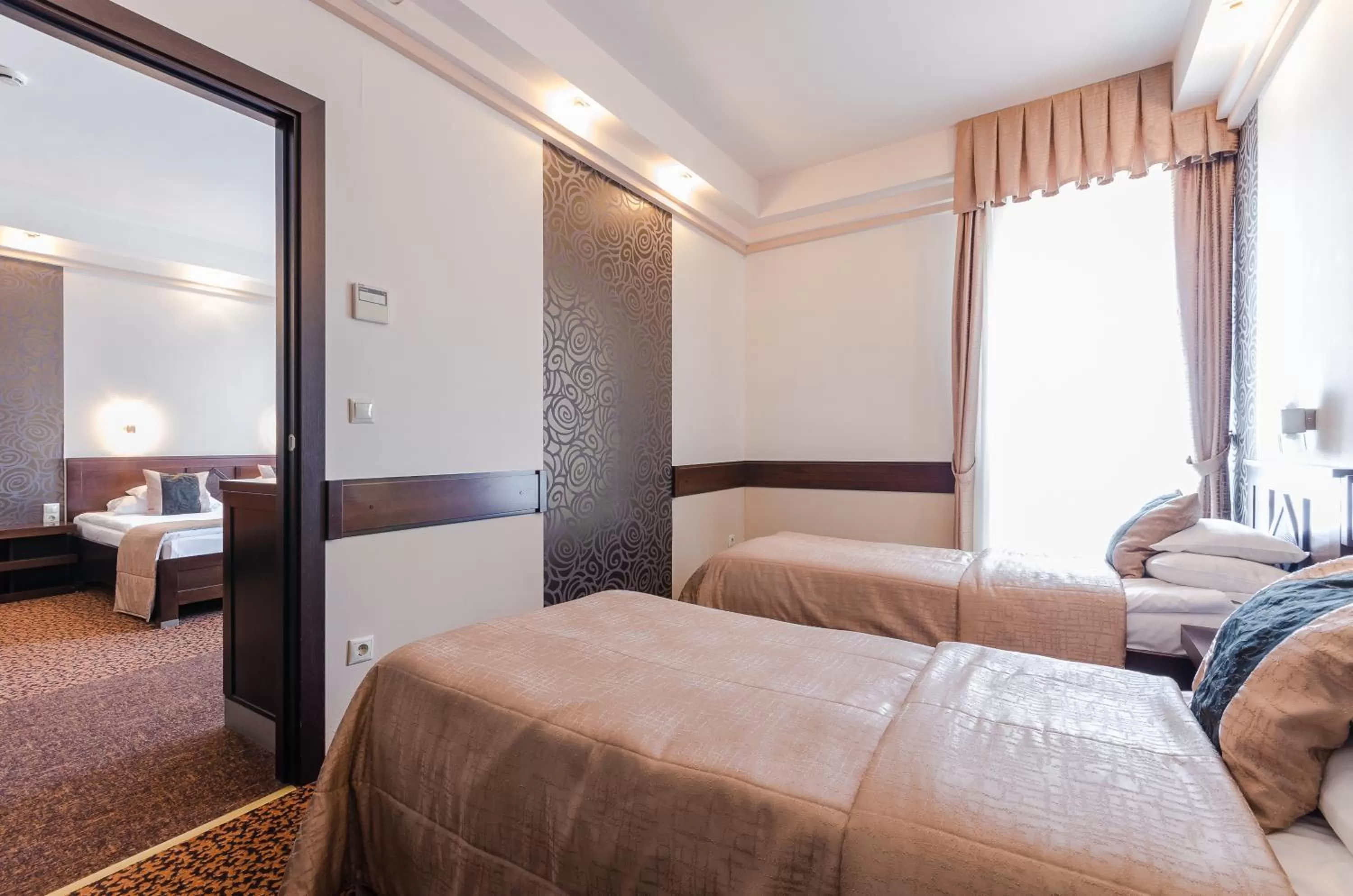 Bedroom, Bed in Hunguest Hotel Apollo