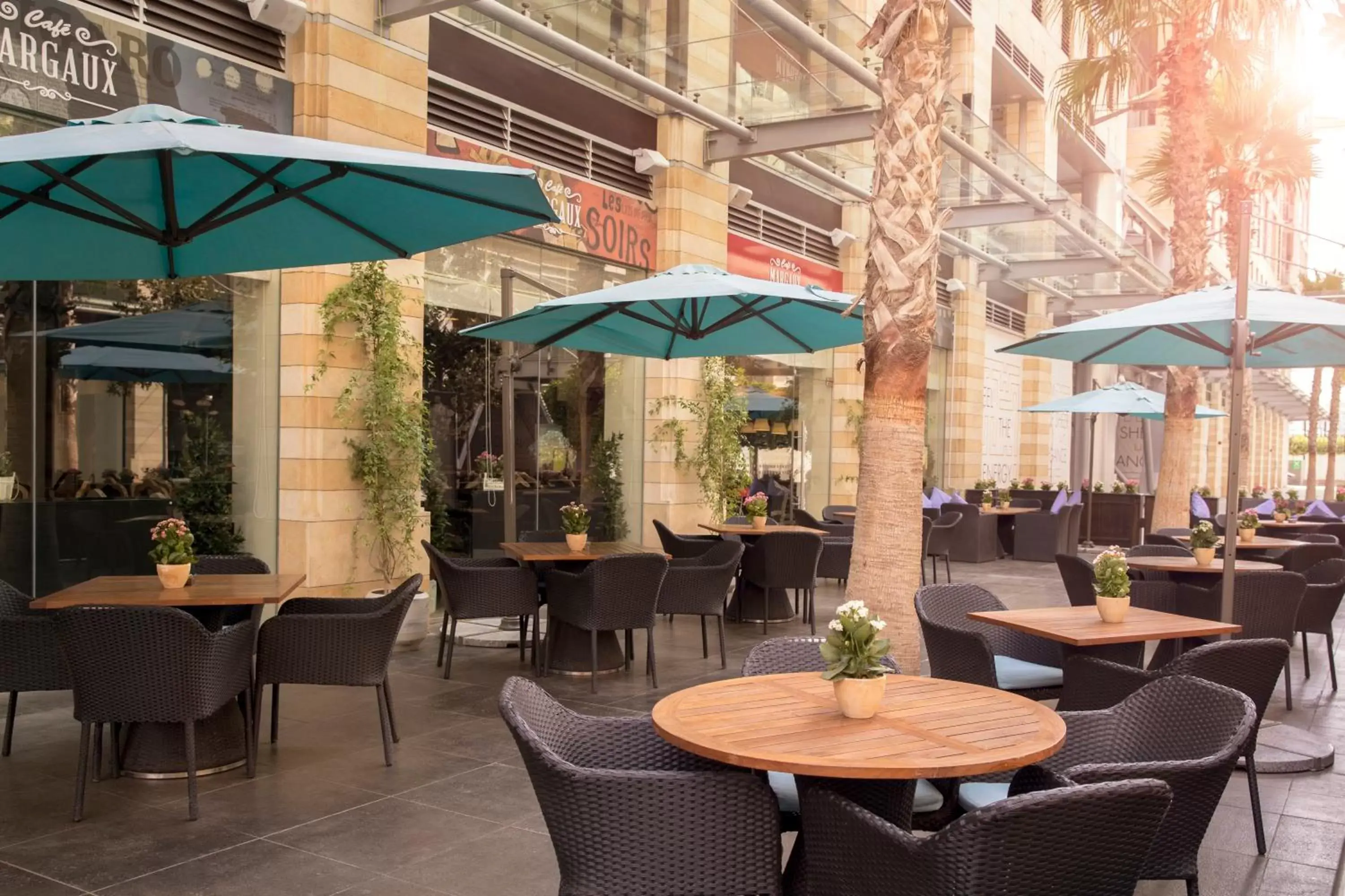 Restaurant/Places to Eat in The Boulevard Arjaan by Rotana