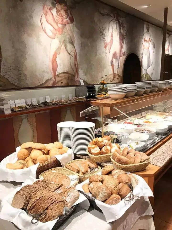 Breakfast, Food in Hotel Stiegl Scala