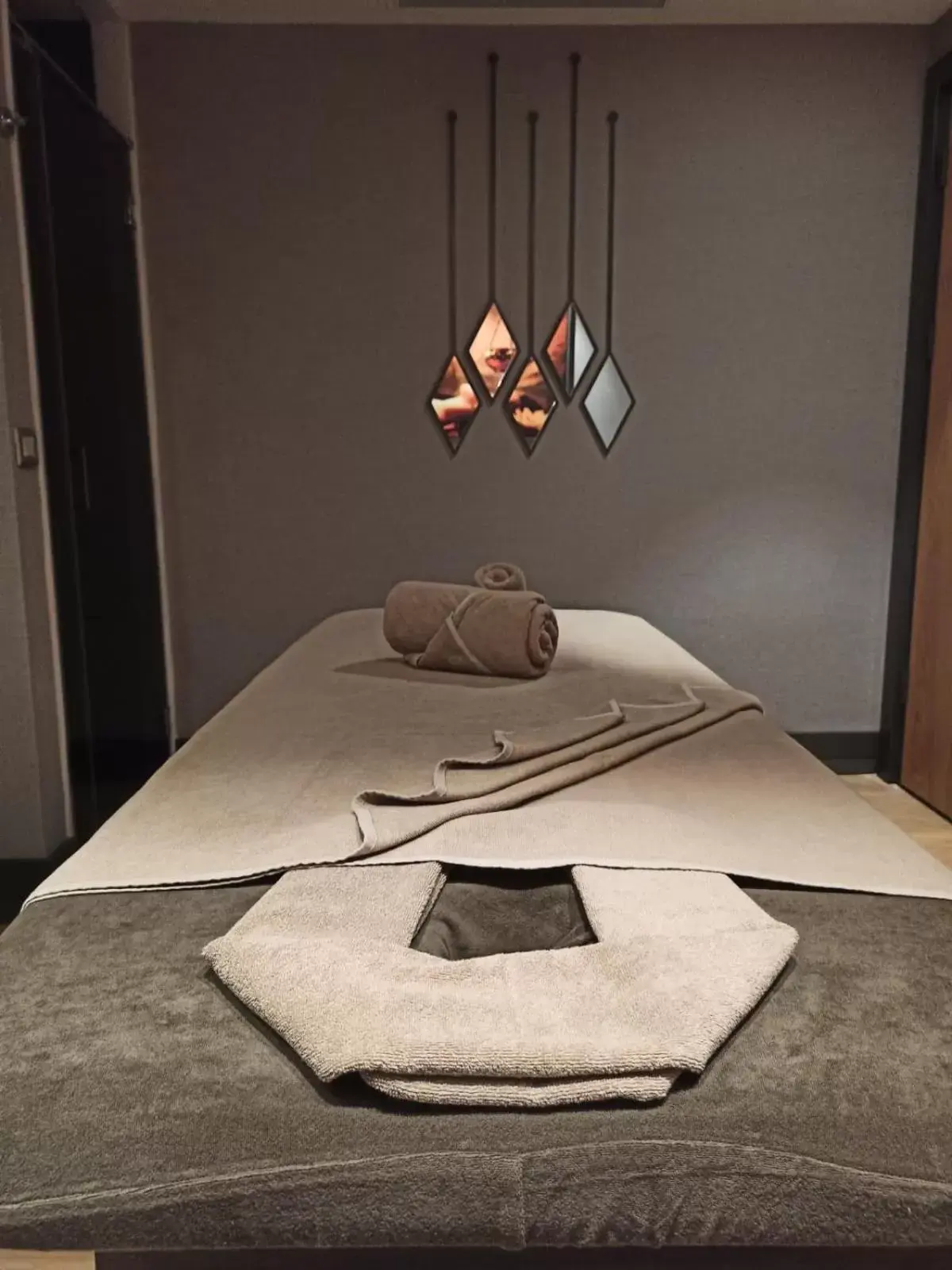 Massage, Bed in Limak Skopje Luxury Hotel