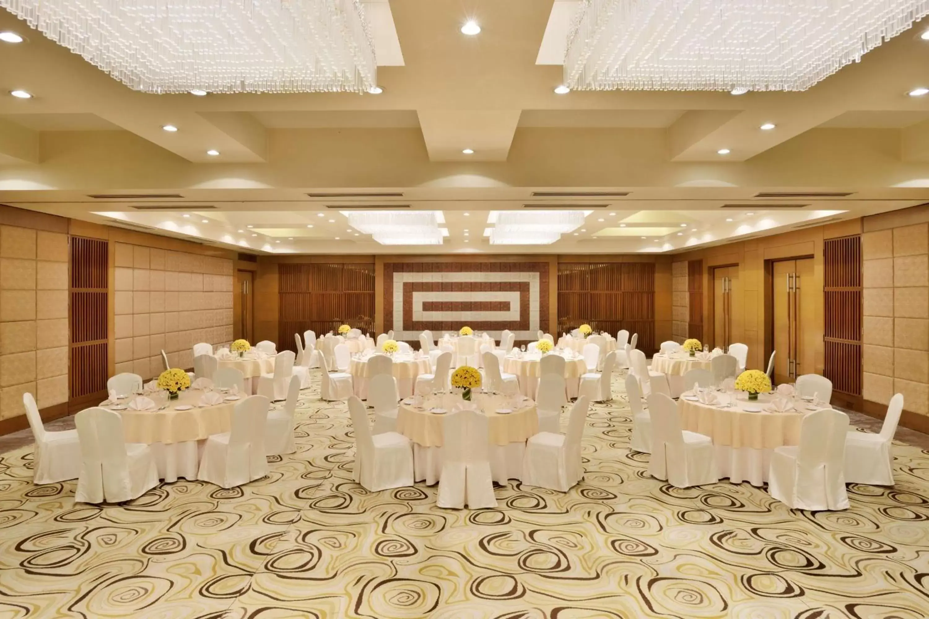 On site, Banquet Facilities in Radisson Blu Hotel, Indore