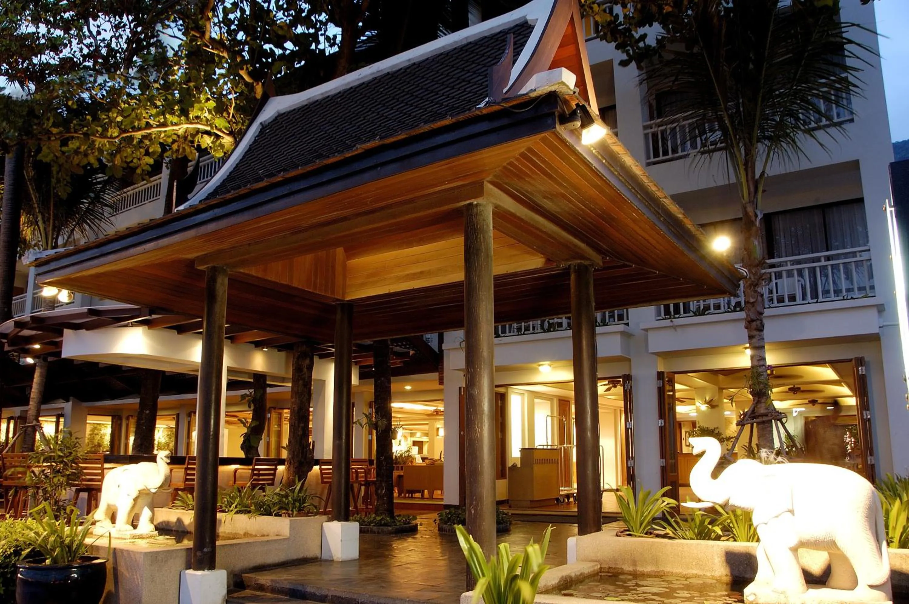 Facade/entrance in Sunset Beach Resort