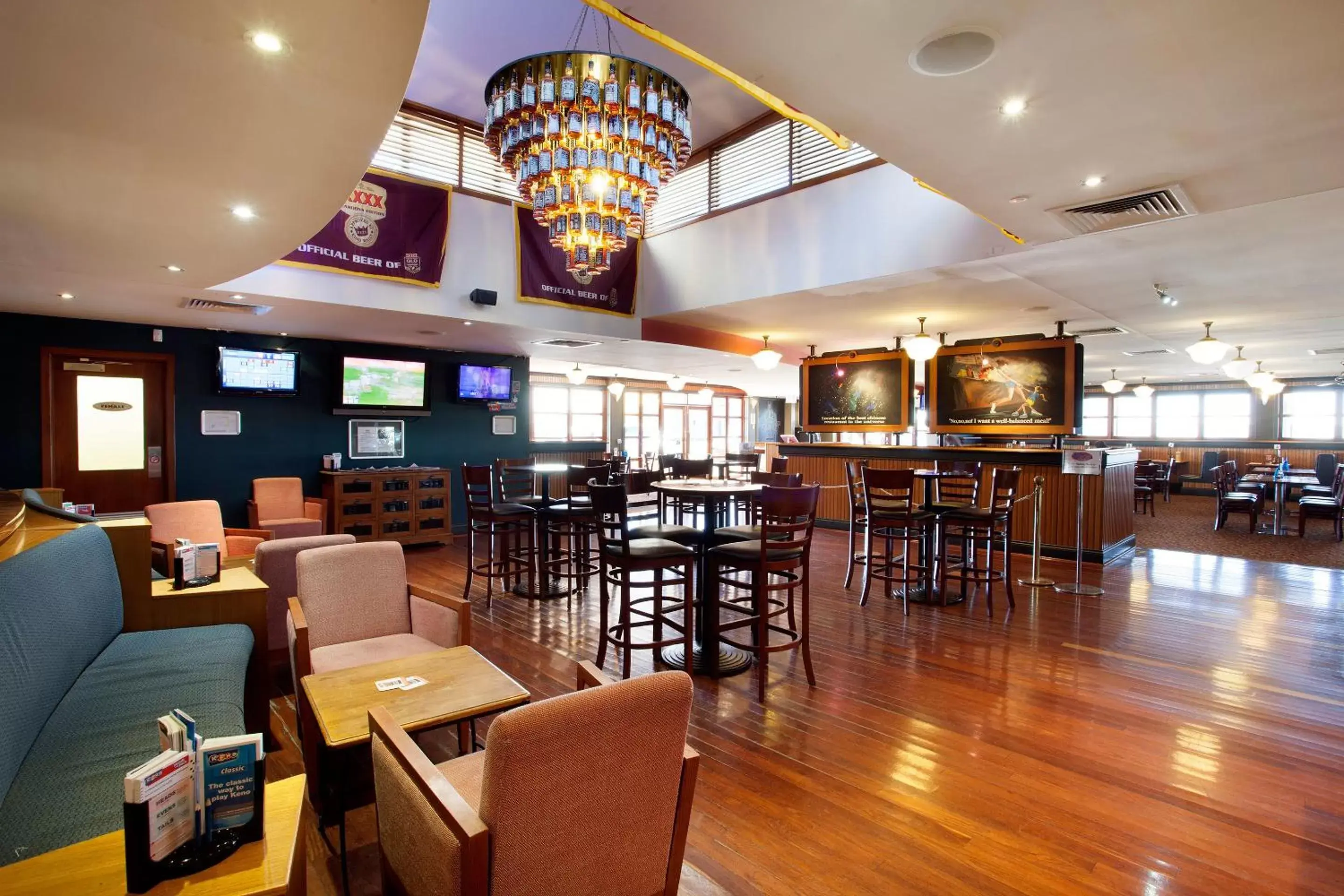 Lounge or bar, Restaurant/Places to Eat in Wilsonton Hotel Toowoomba