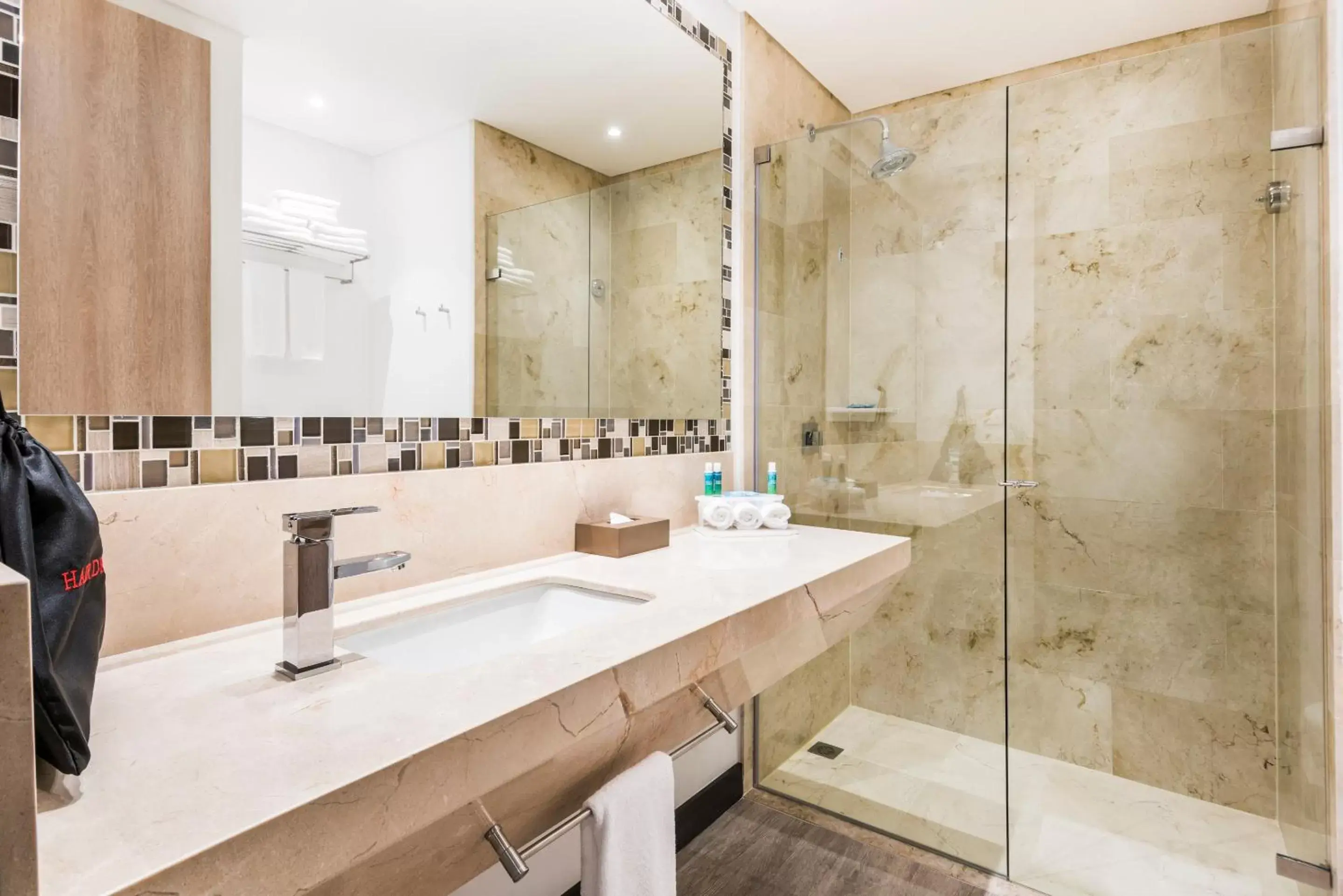 Bathroom in Holiday Inn Express - Barranquilla Buenavista, an IHG Hotel