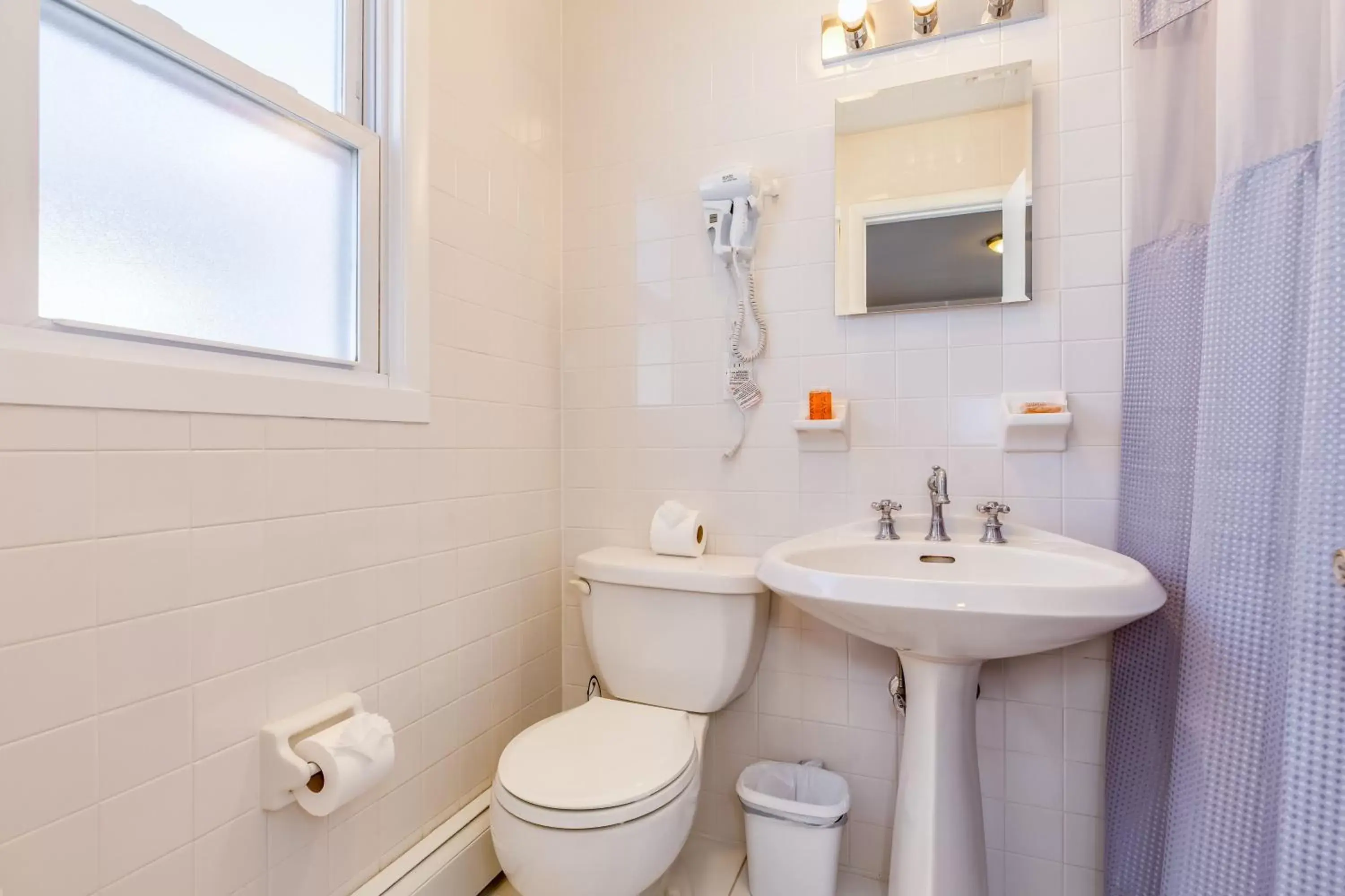 Bathroom in Colonial Shores Resort