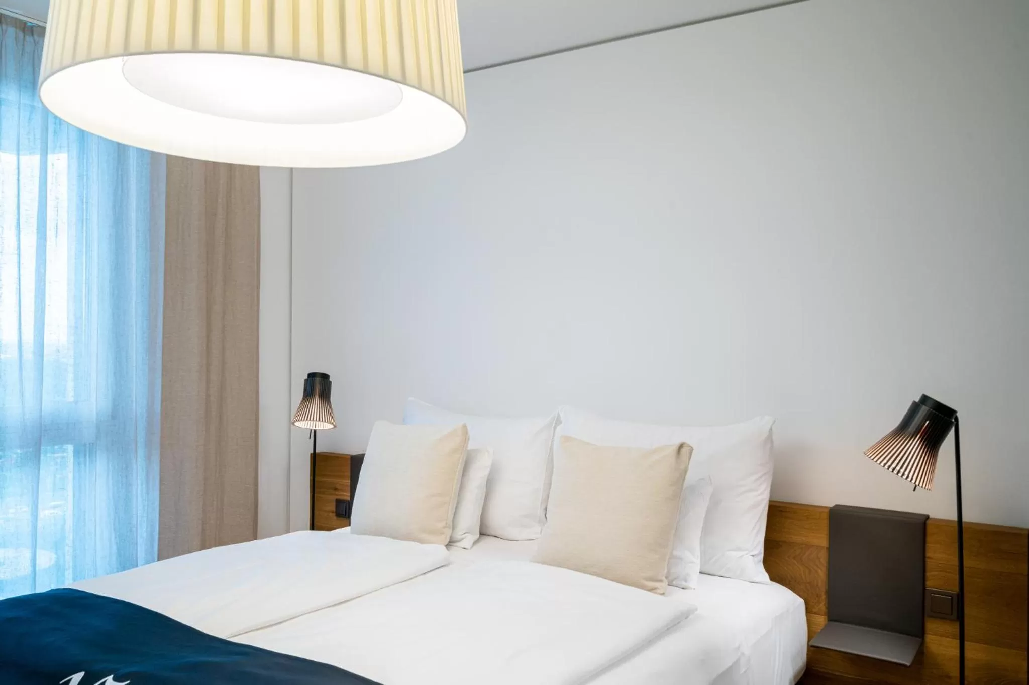 Bed in Vienna Residence, Marina Tower - Danube