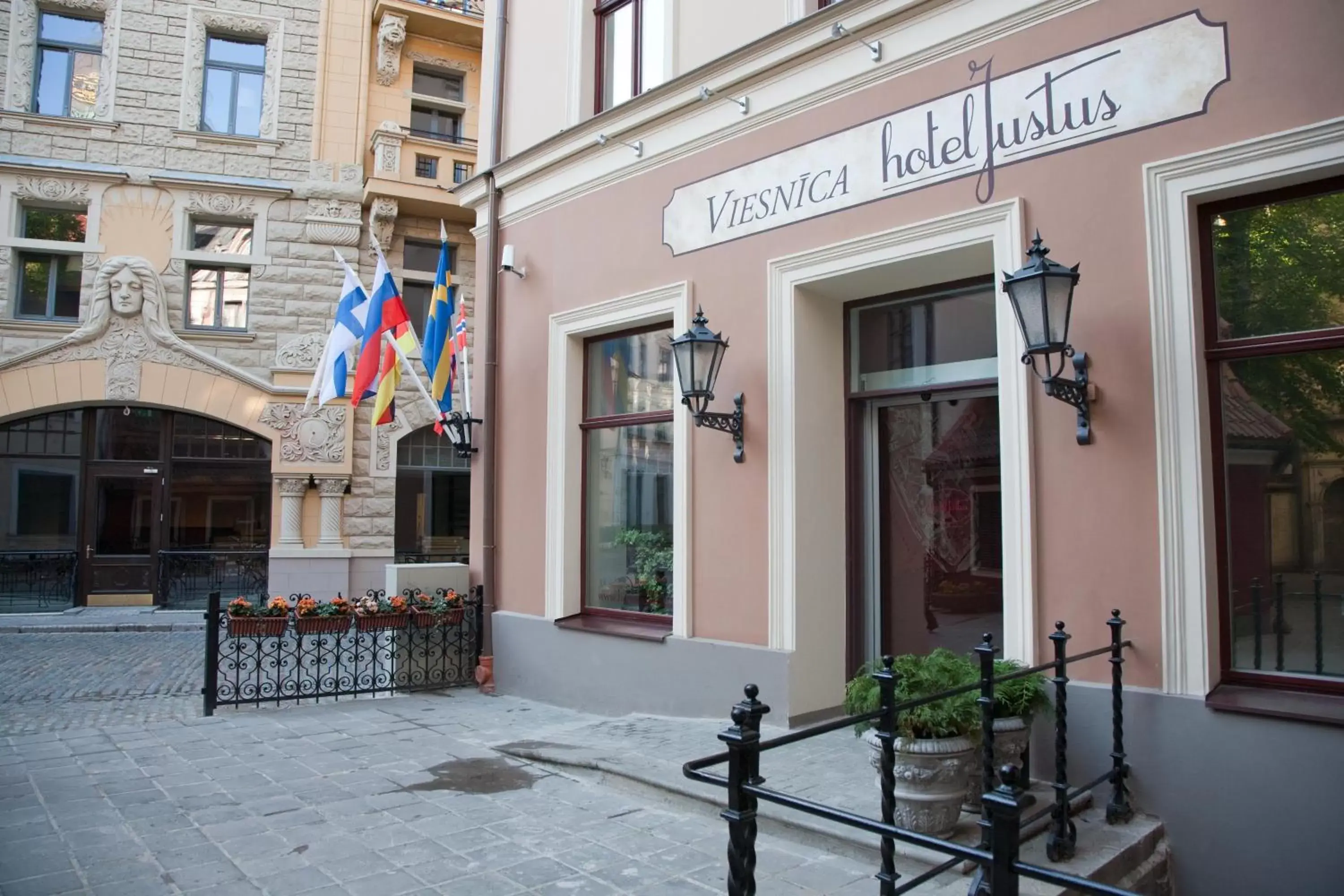 Facade/entrance, Property Building in Hotel Justus