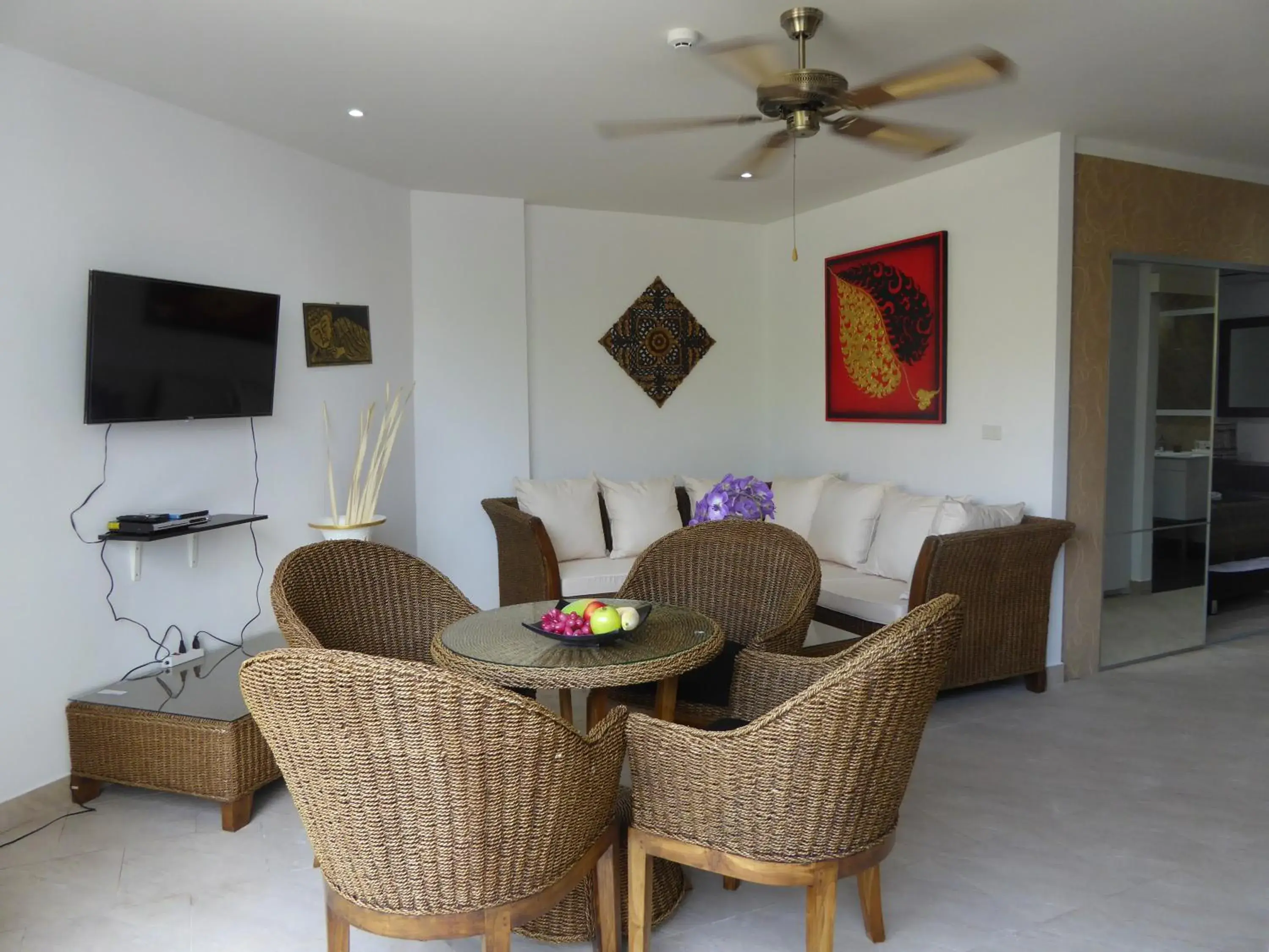 Living room in The Orchid Beach Resort @ VIP Chain Resort Living room in The Orchid Beach Resort @ VIP Chain Resort
