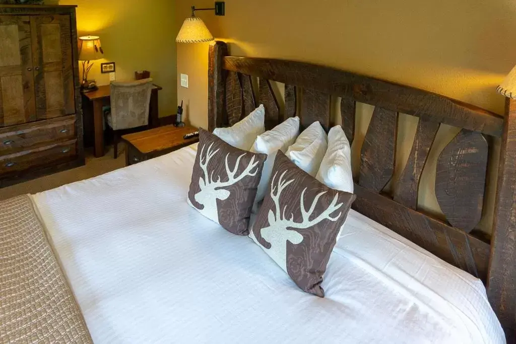 Bed in Duck Inn Lodge